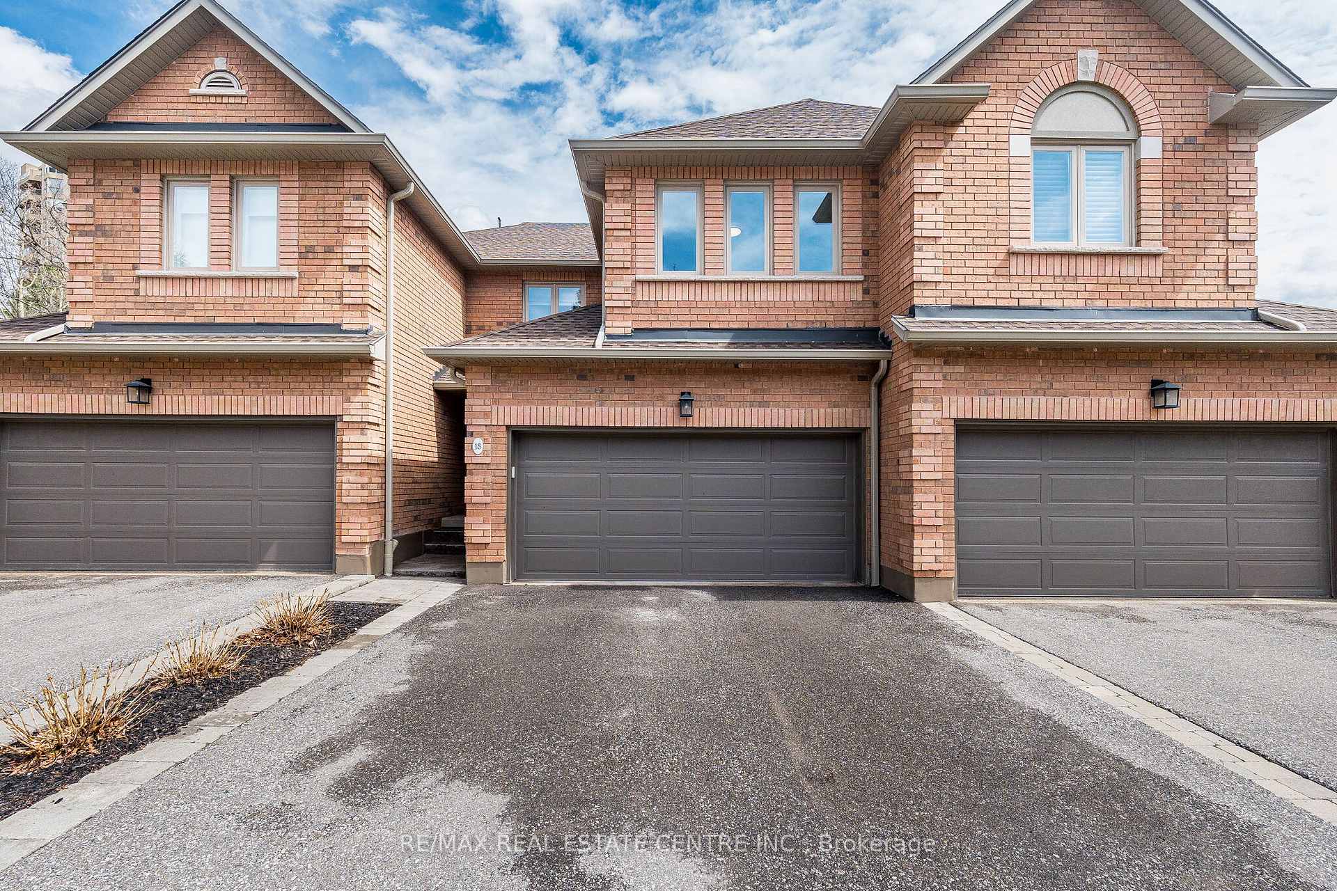 18 - 1905 Broad Hallow Gate Mississauga Ontario Canada Sale residential Todor Todorov Right at Home Realty, Brokerage*