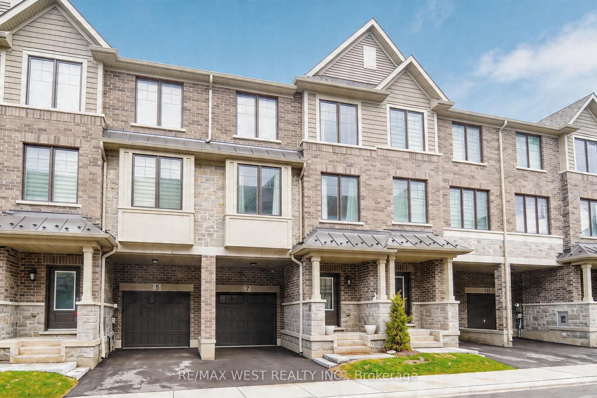 7 Folcroft Street W Brampton Ontario Canada Sale residential Vijay Bhandari HomeLife Superstars Real Estate Ltd., Brokerage*