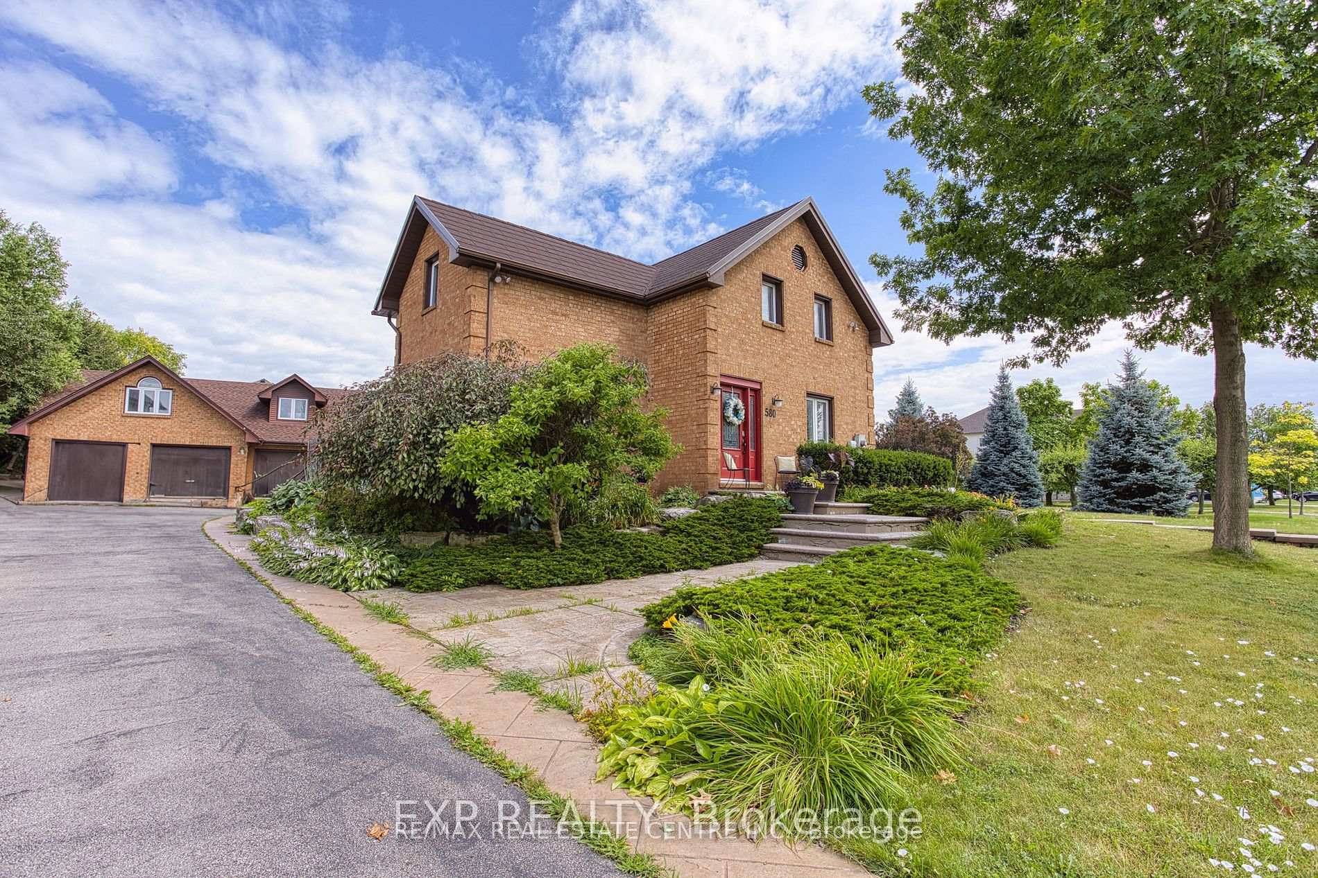 580 Fifty Road Hamilton Ontario Canada Rent residential Dave Bassi RE/MAX Real Estate Centre Inc., Brokerage *