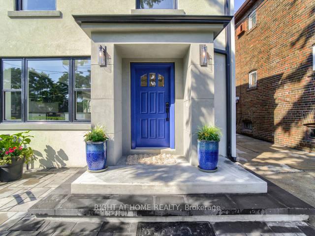 2 - 294 South Kingsway Way Toronto Ontario Canada Rent residential Steffen Hugo Right at Home Realty, Brokerage*