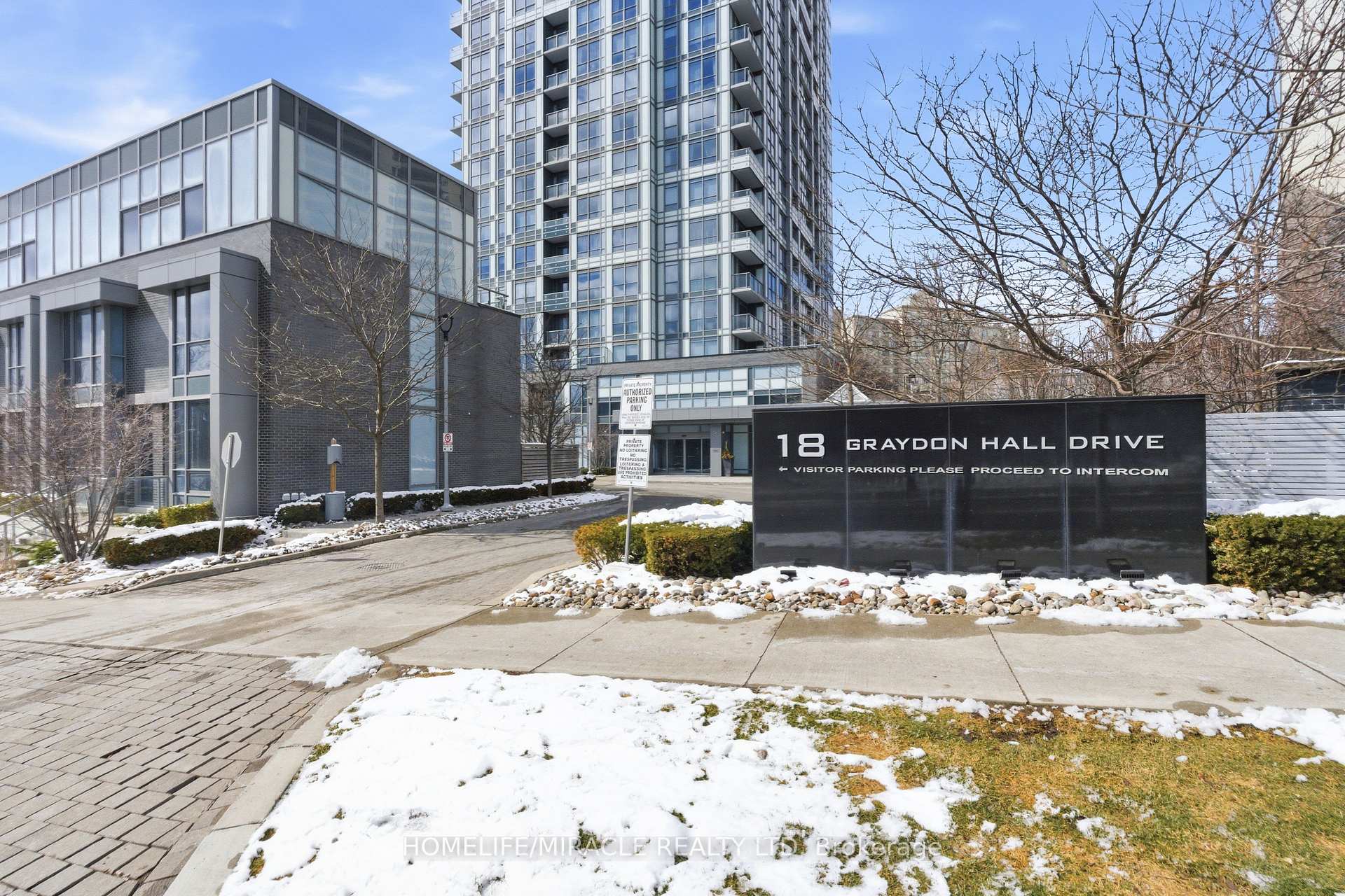 1705 - 18 Graydon Hall Drive Toronto Ontario Canada Sale residential Navdeep Gill HomeLife/Miracle Realty Ltd, Brokerage *