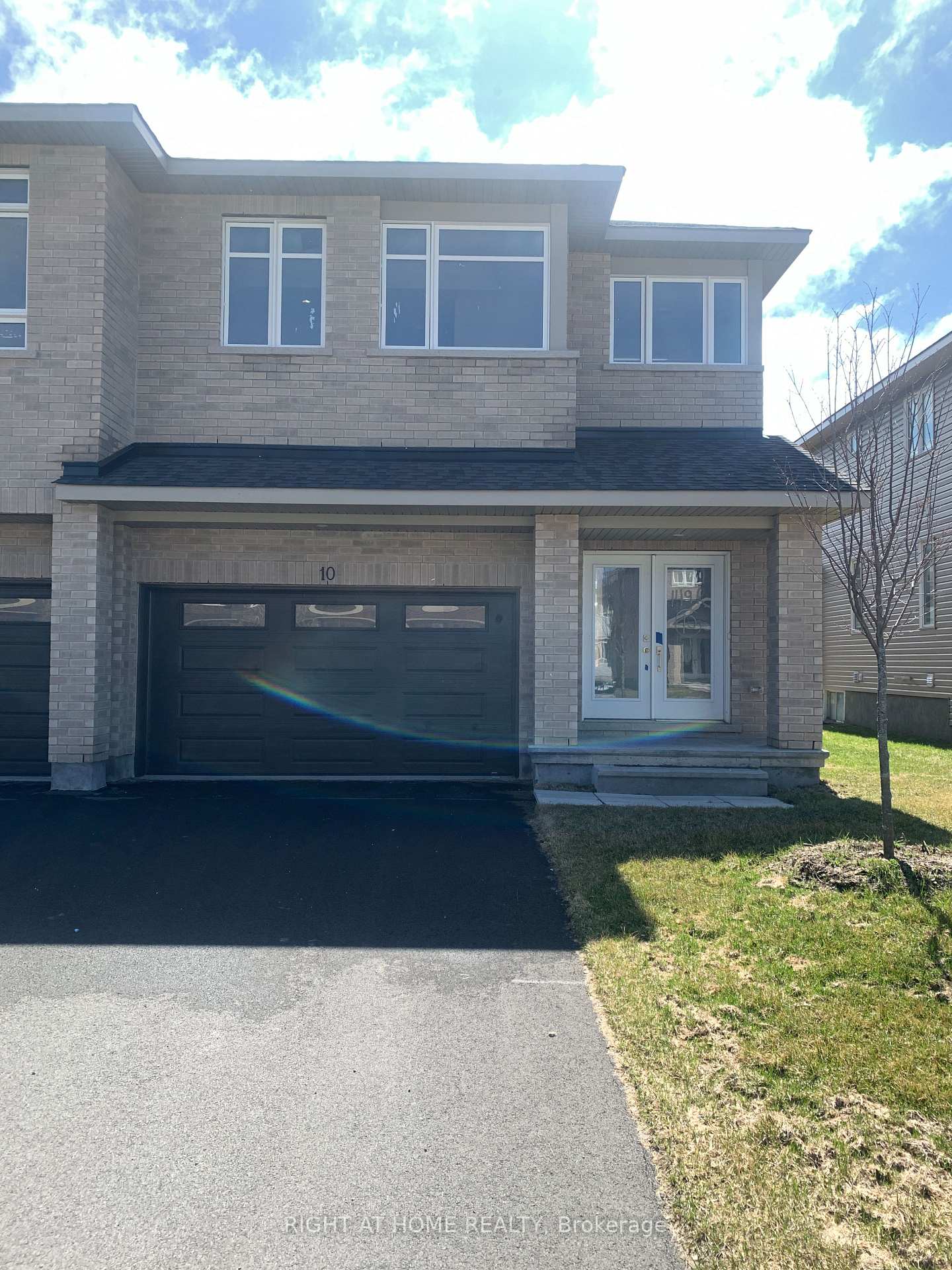 10 Wylie Way Carleton Place Ontario Canada Sale residential   Right at Home Realty, Brokerage