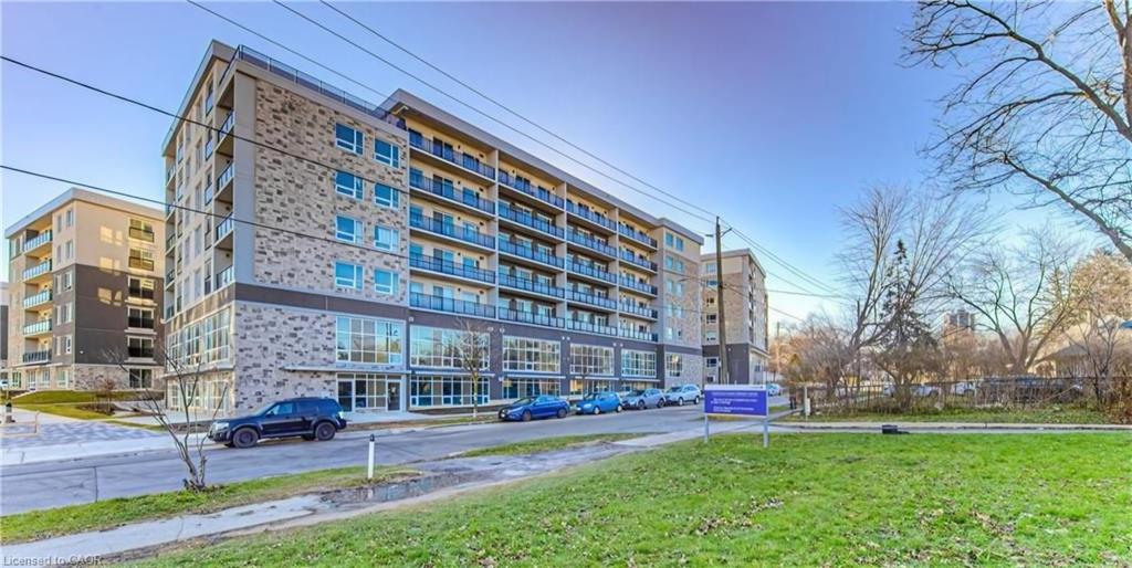 301B - 275 Larch Street Waterloo Ontario Canada Rent residential Nick Bansal RE/MAX Real Estate Centre Inc., Brokerage *