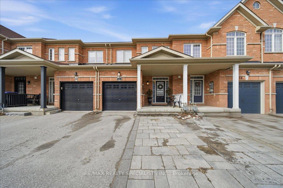 20 Luisa Street Bradford West Gwillimbury Ontario Canada Sale residential Achint Ahluwalia RE/MAX Realty Specialists Inc., Brokerage *