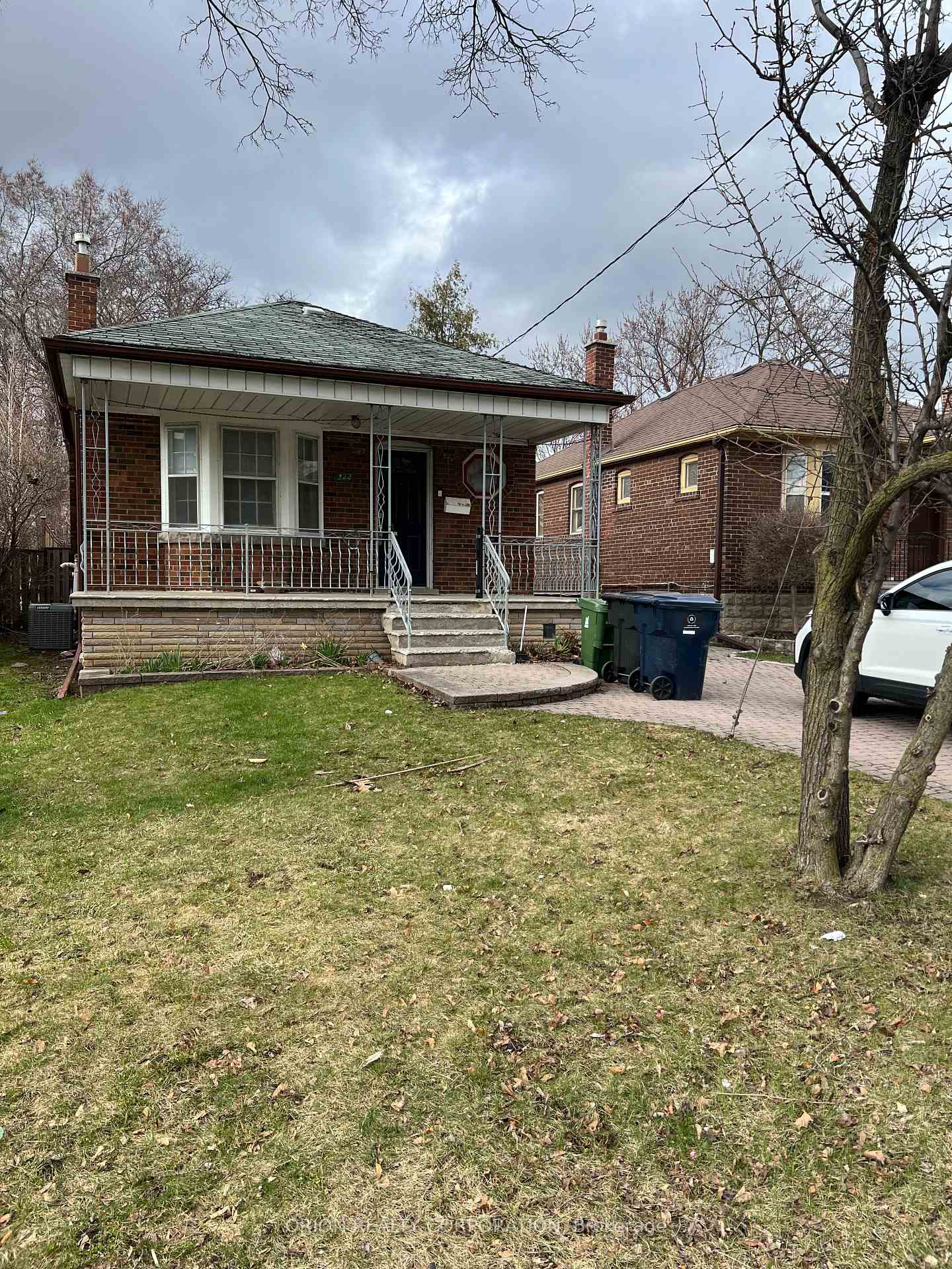 222 Glen Park Avenue Toronto Ontario Canada Rent residential Bessie Kalpakis Orion Realty Corporation, Brokerage