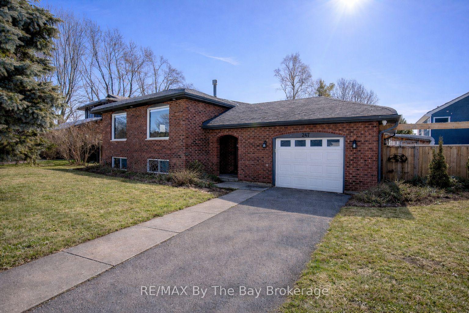 247 SIMCOE Street Clearview Ontario Canada Sale residential Leo Weel RE/MAX Four Seasons Realty Ltd., Brokerage*