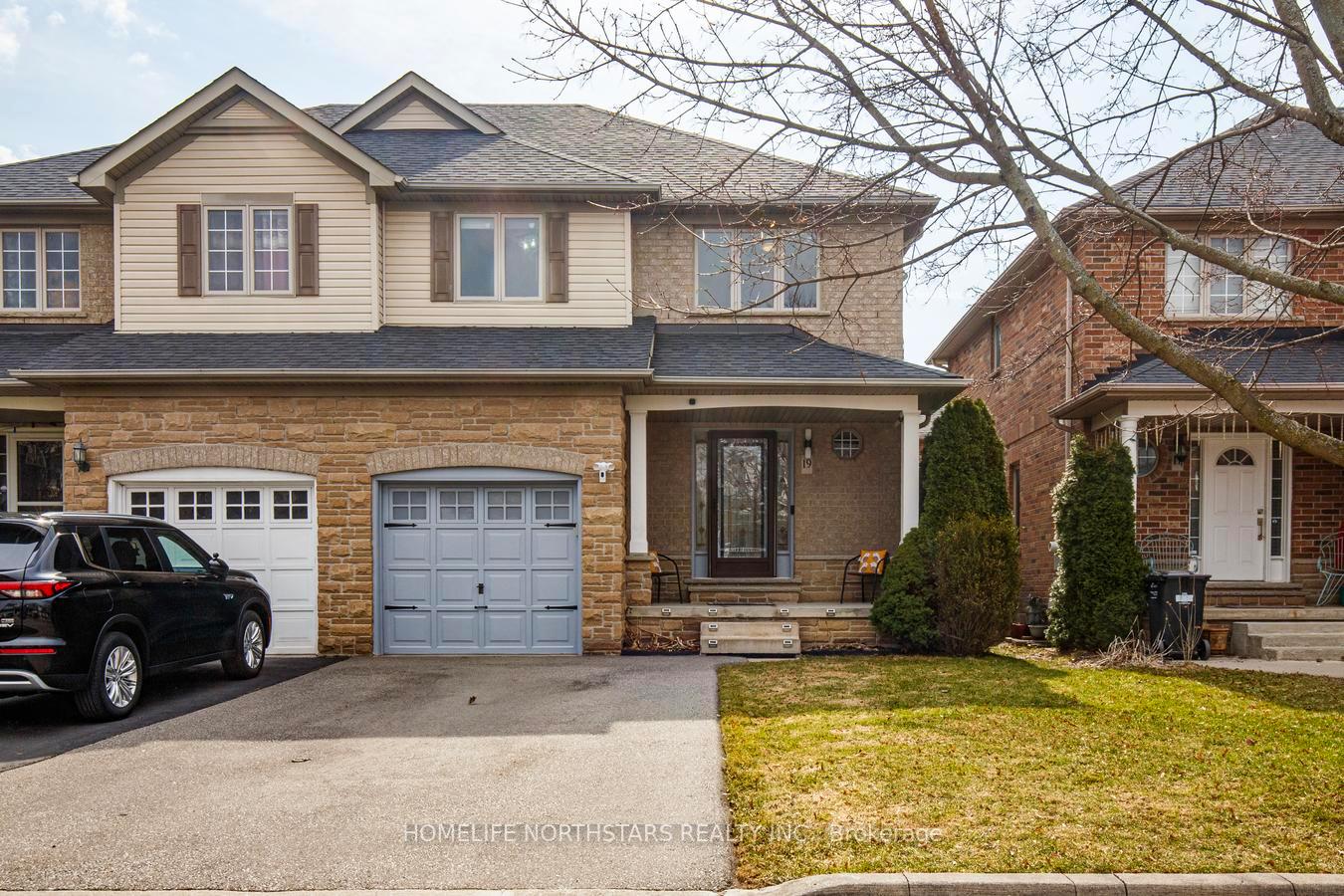 19 Stable Gate Brampton Ontario Canada Sale residential KISHAN SHAH RE/MAX Real Estate Centre Inc., Brokerage *