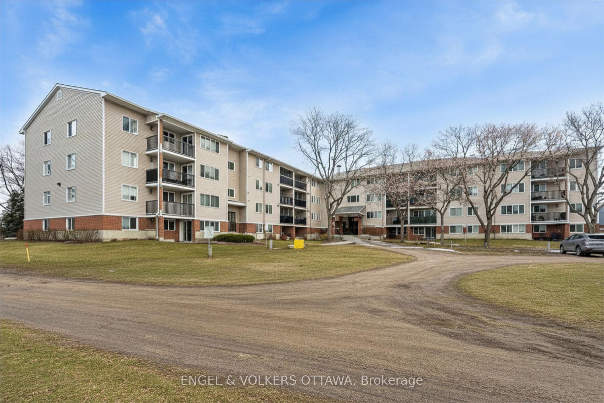 109 - 6532 Bilberry Drive Ottawa Ontario Canada Sale residential   Colleen Lyle Real Estate Team