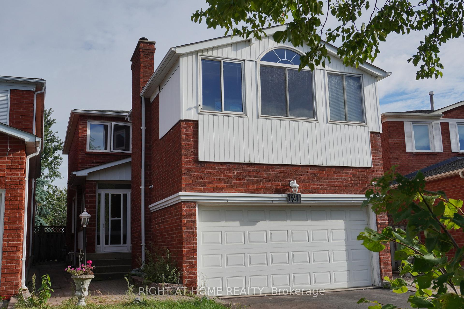 Lower - 121 Badessa Circle Vaughan Ontario Canada Rent residential   Right at Home Realty, Brokerage