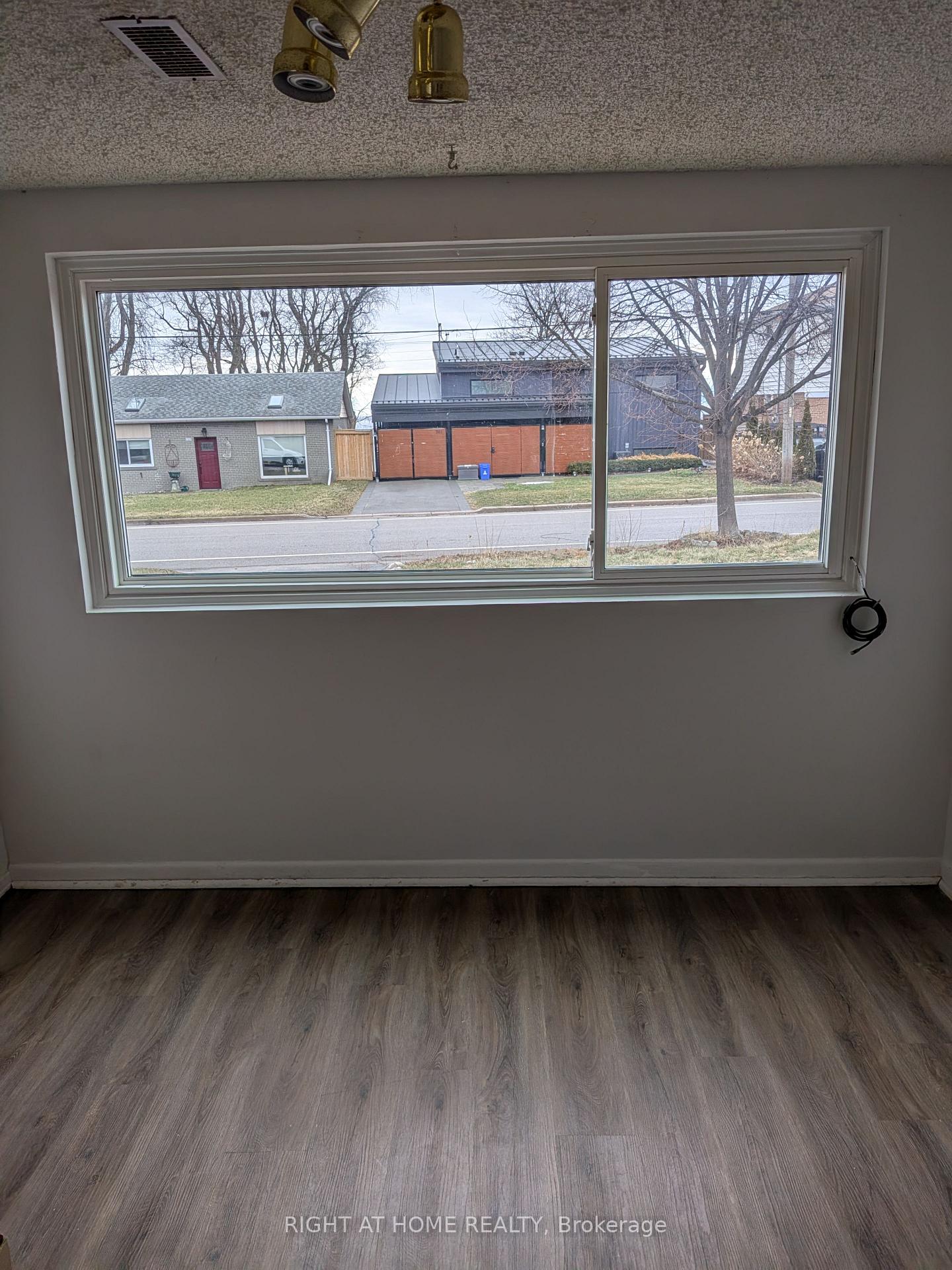 740 Stone Street Oshawa Ontario Canada Rent residential Cecilia Stroeder Right at Home Realty, Brokerage*