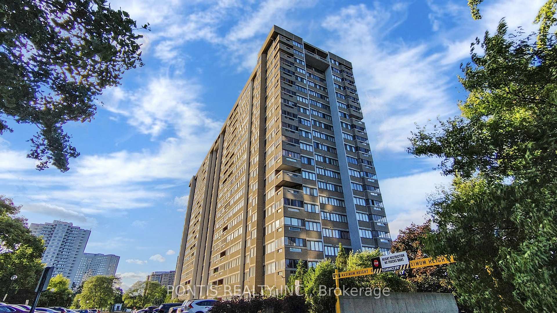 1904 - 1580 Mississauga Valley Boulevar Mississauga Ontario Canada Rent residential Sheila Barr Royal LePage Terrequity Principled Realty