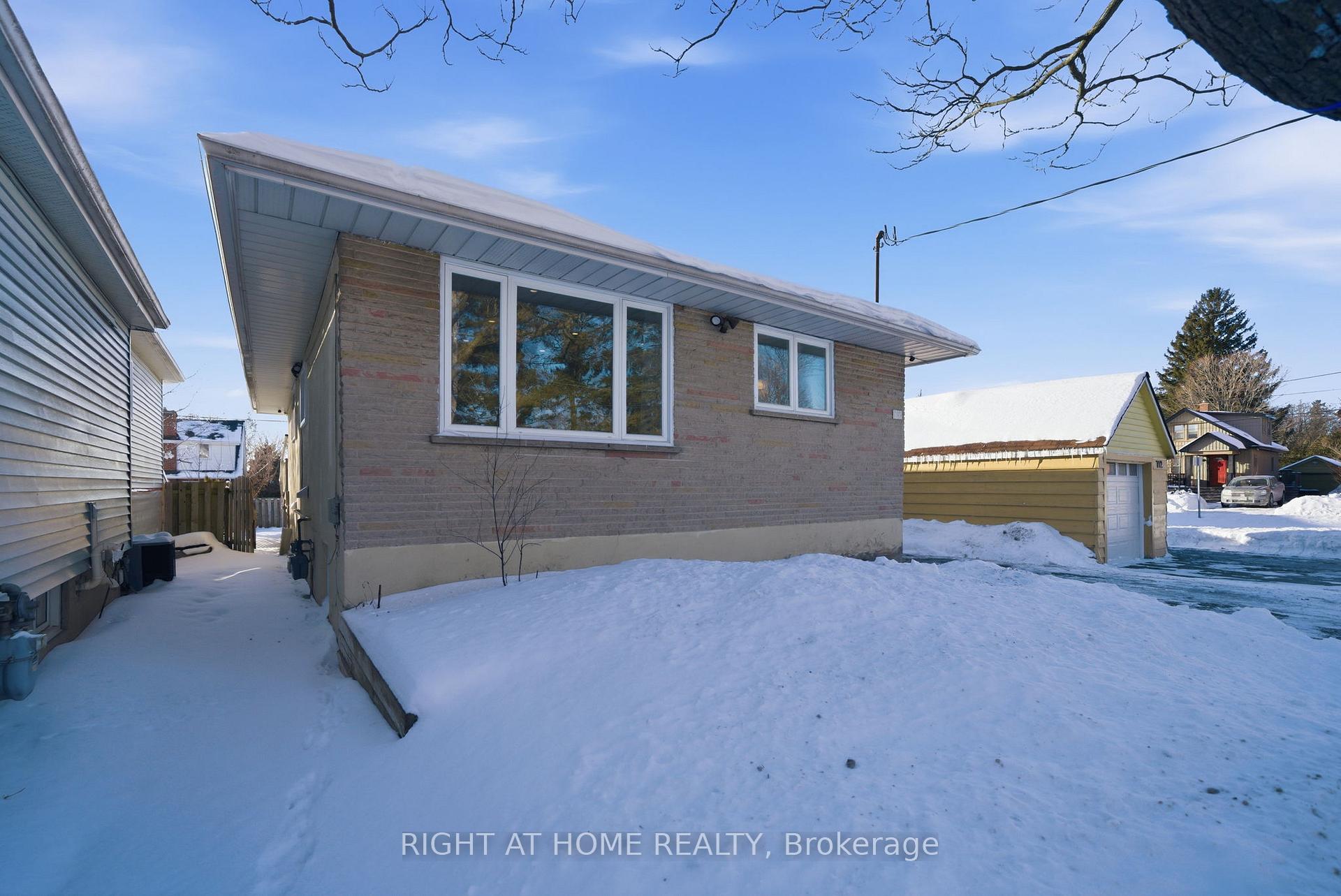 708 Carnegie Avenue Oshawa Ontario Canada Sale residential Sam Jahshan Right at Home Realty, Brokerage*