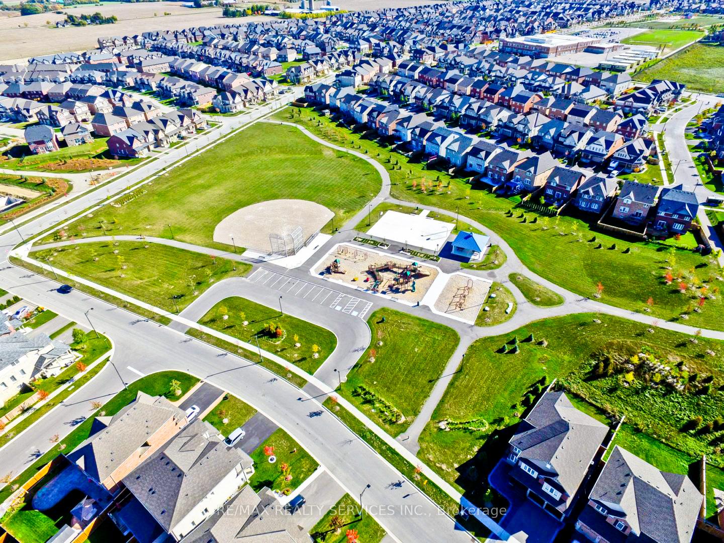 38 Blackberry Valley Crescent Caledon Ontario Canada Sale residential Harpreet Dhillon RE/MAX Realty Services Inc., Brokerage*