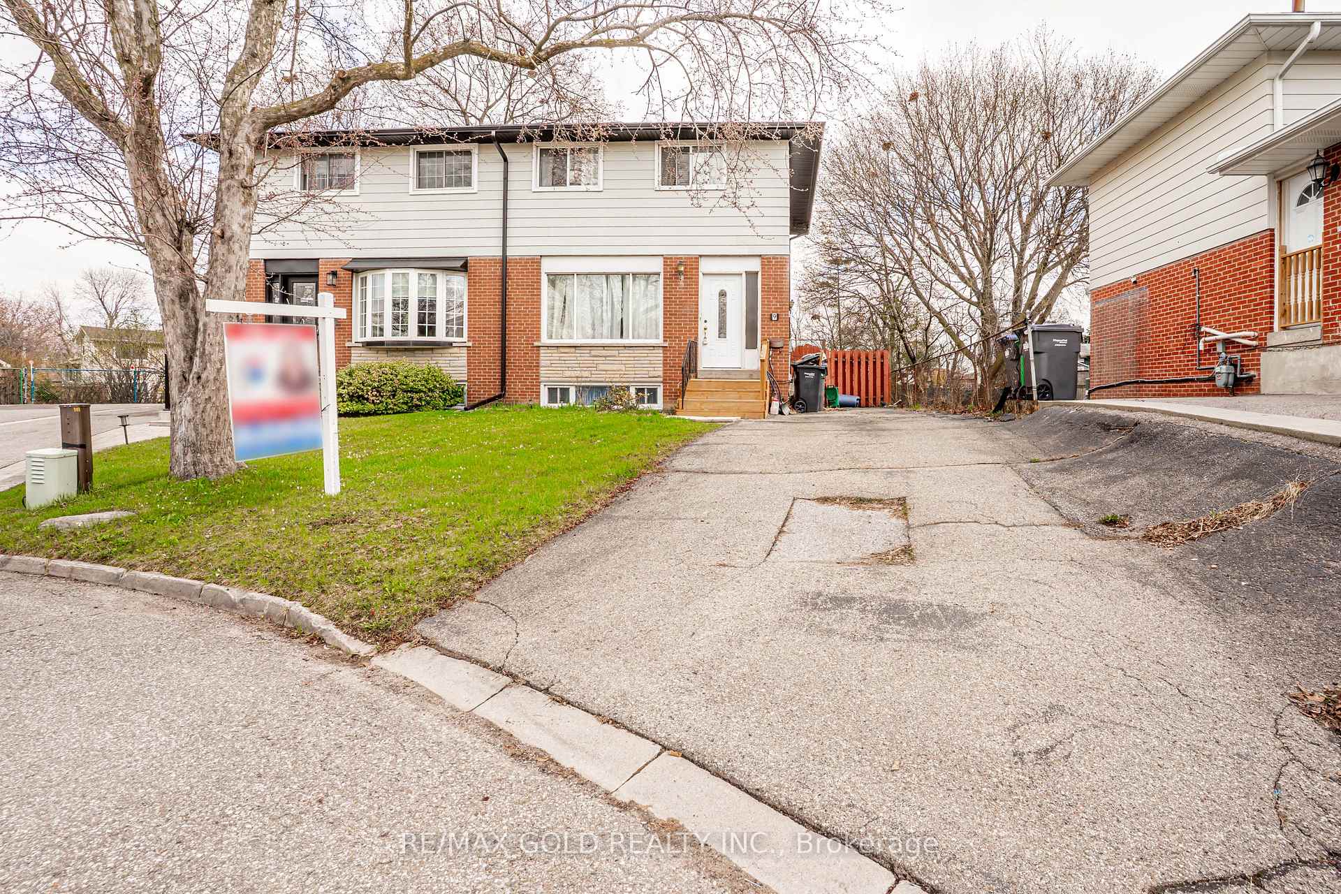 9 Mordon Court Brampton Ontario Canada Sale residential Raj Dhawan RE/MAX Gold Realty Inc., Brokerage*