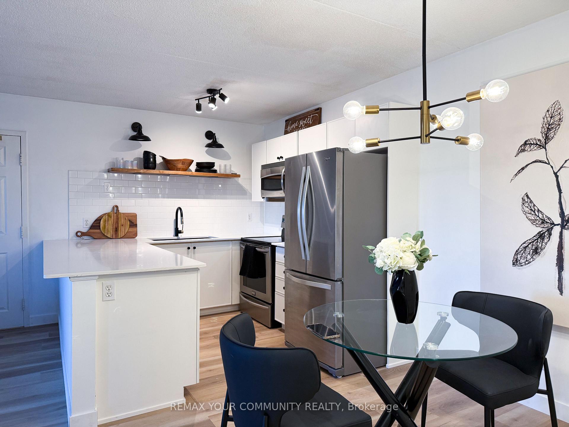 210 - 1800 Walker's Line Burlington Ontario Canada Rent residential Charles Francis Re/Max Your Community Realty, Brokerage*
