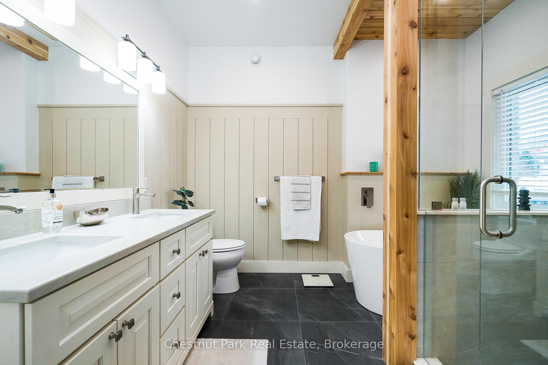 4 Bedroom Single Family Home/House's Image 14