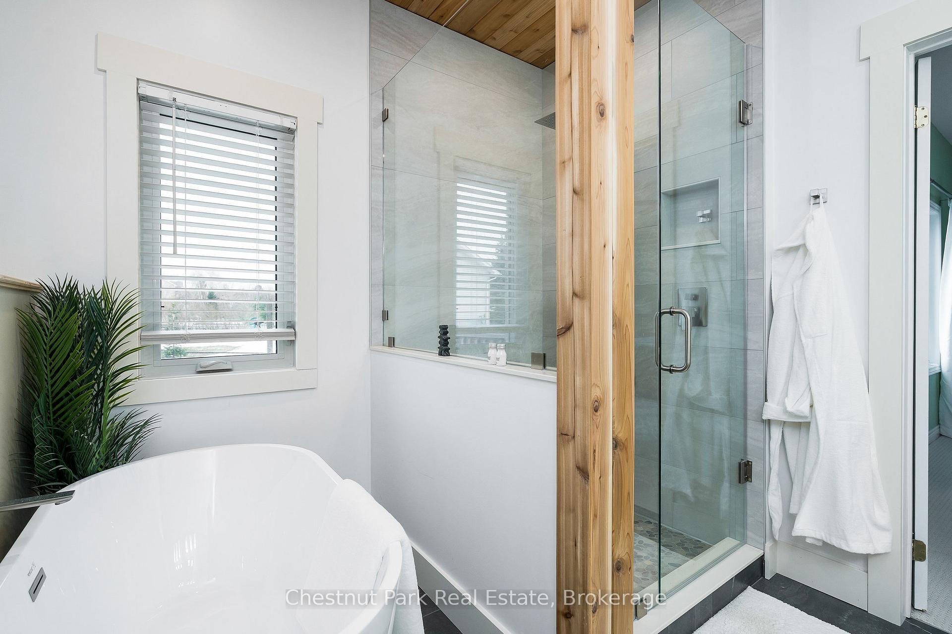 4 Bedroom Single Family Home/House's Image 15