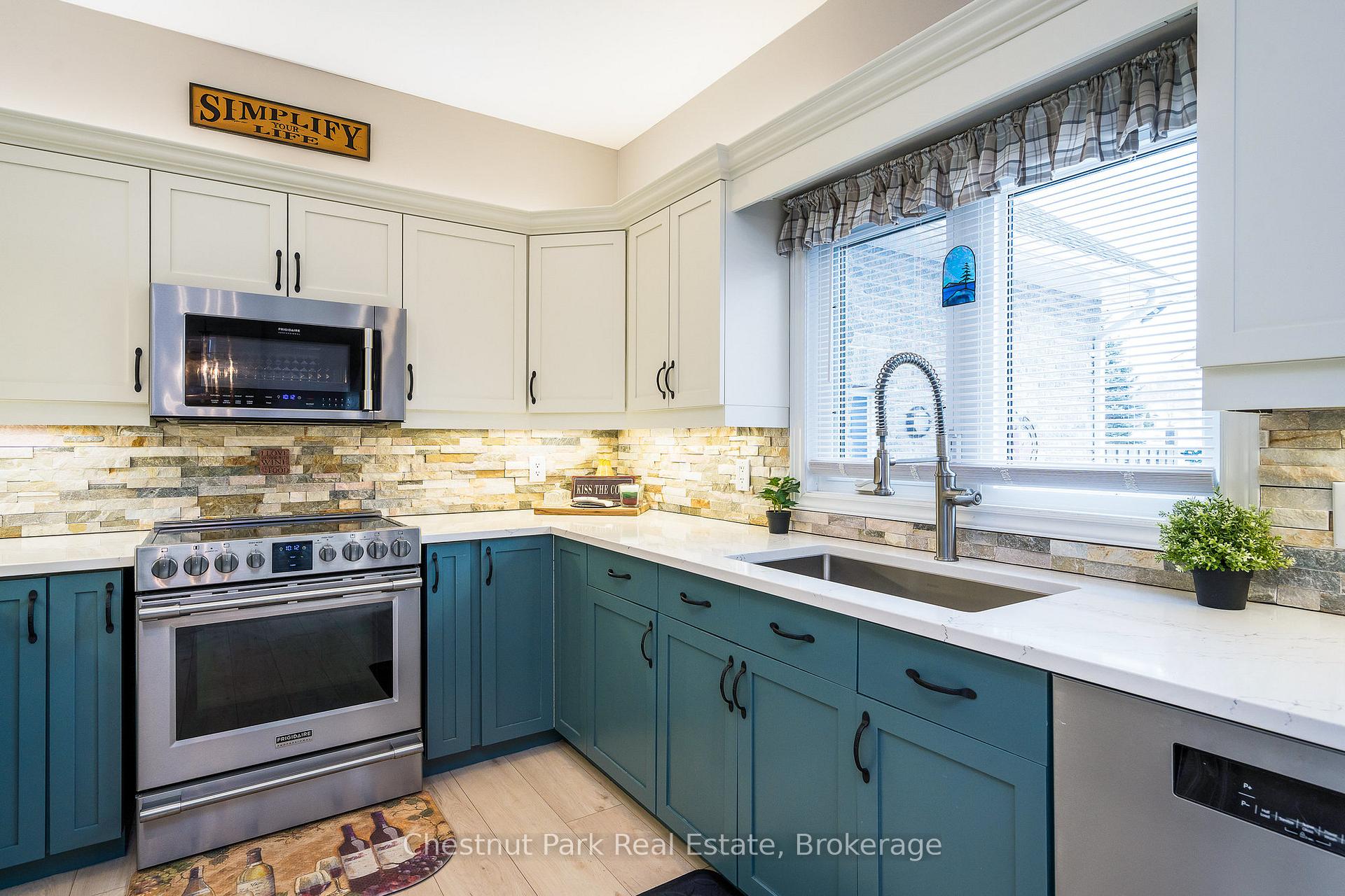 4 Bedroom Single Family Home/House's Image 10
