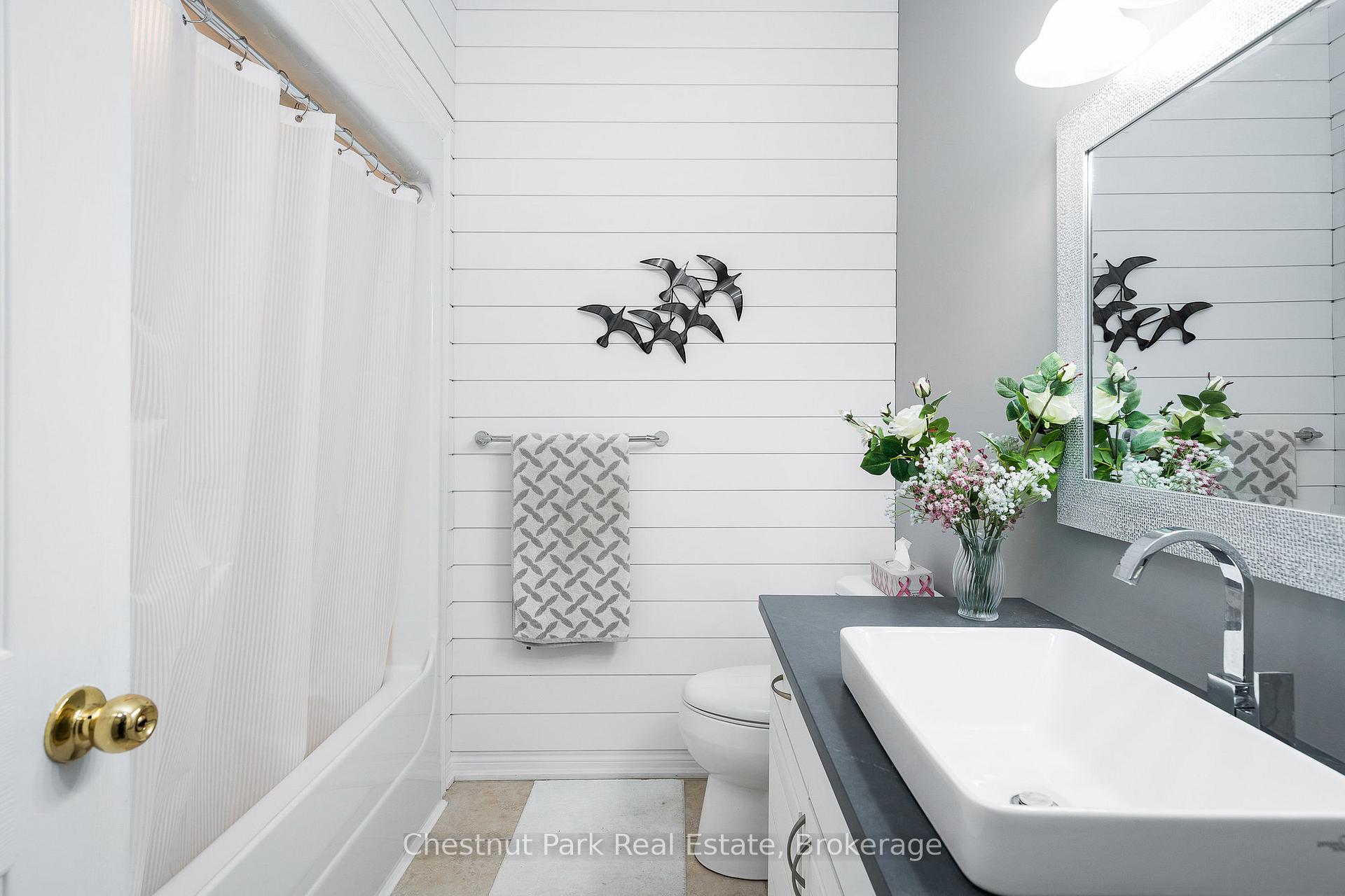 4 Bedroom Single Family Home/House's Image 11