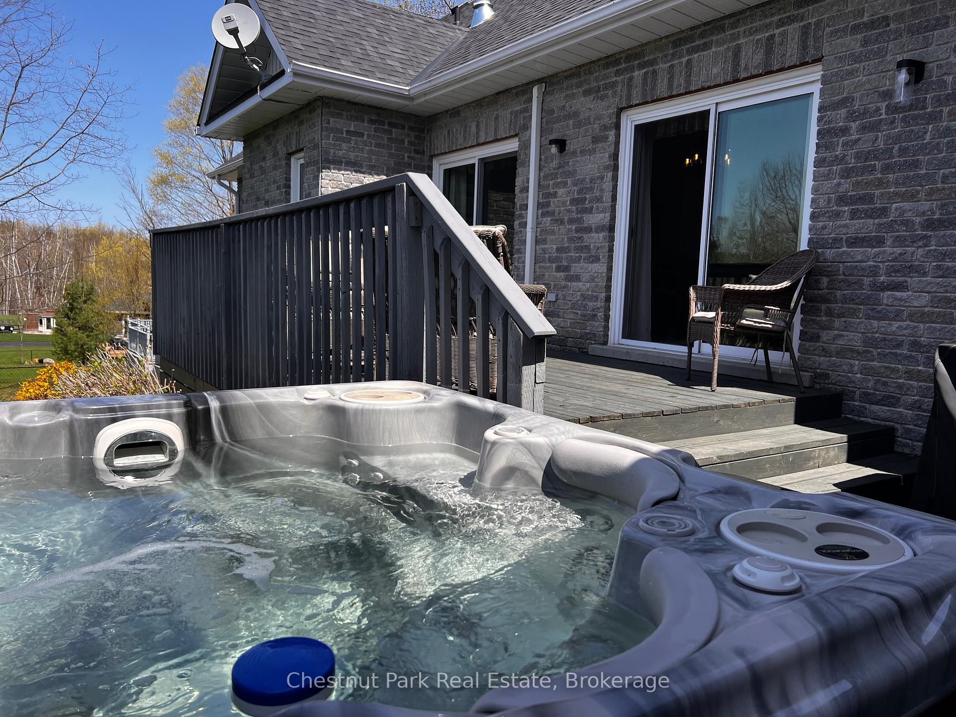 4 Bedroom Single Family Home/House's Image 4