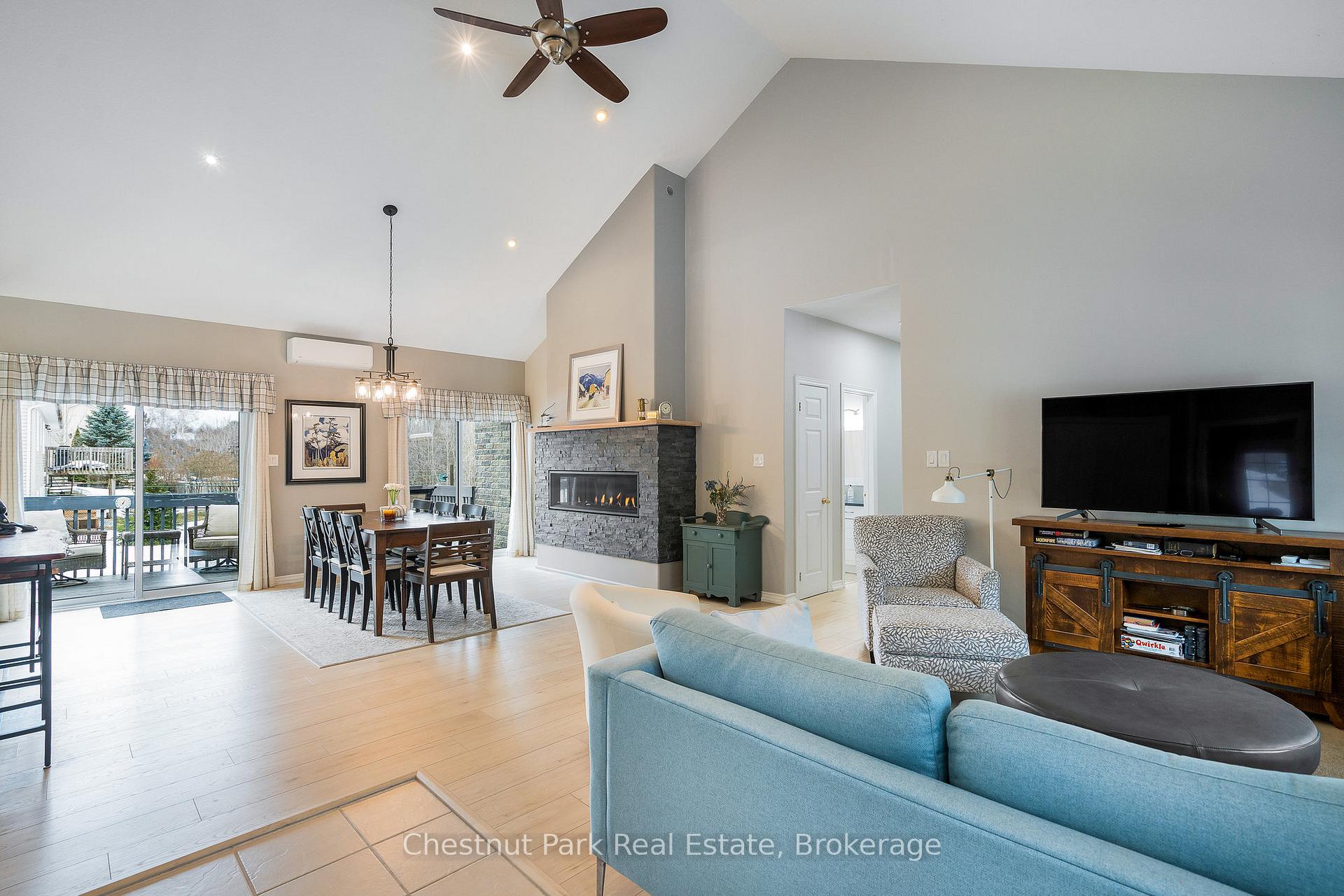 4 Bedroom Single Family Home/House's Image 5