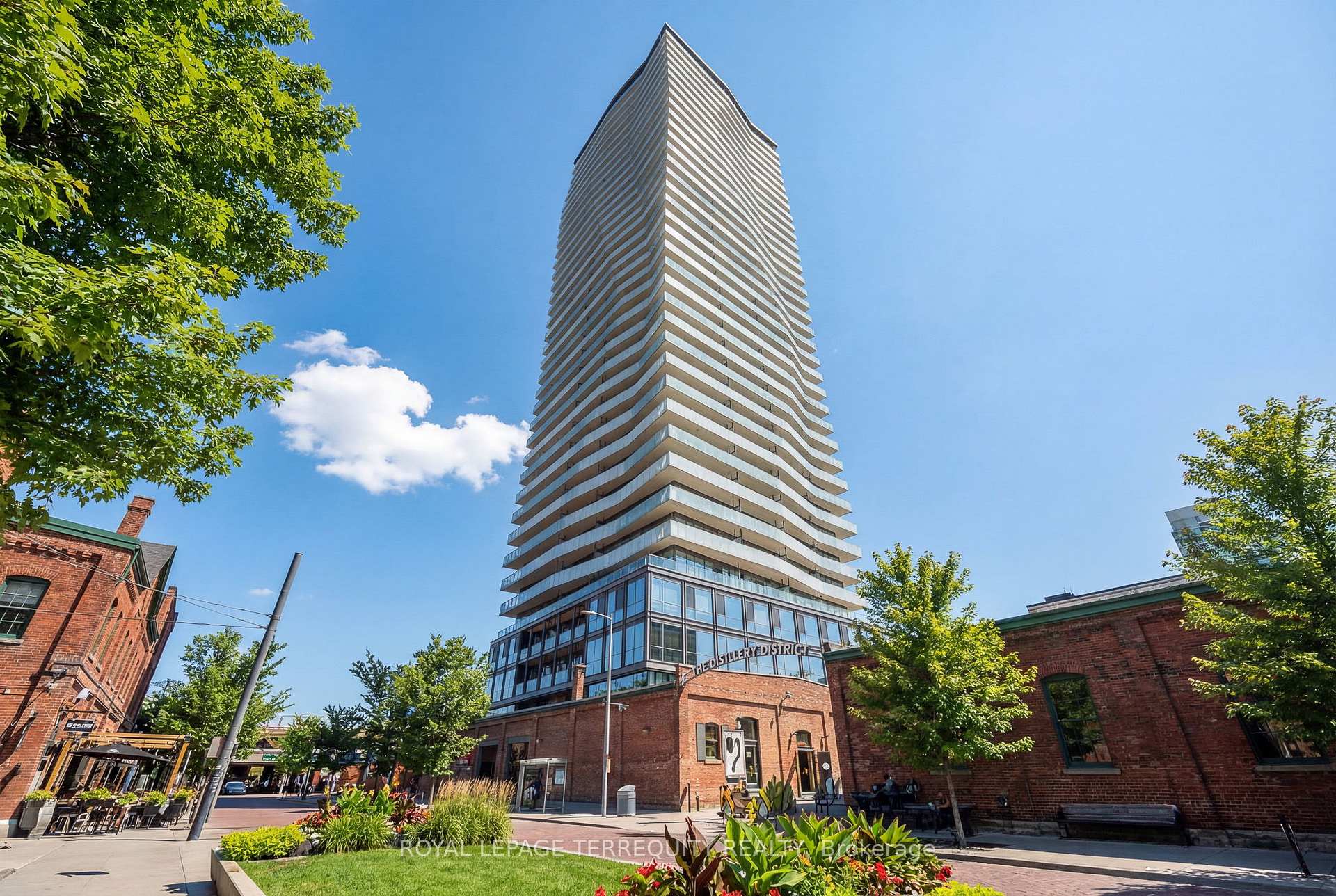 2401 - 390 Cherry Street Toronto Ontario Canada Sold residential Varun Sirohi HomeLife Superstars Real Estate Ltd., Brokerage*