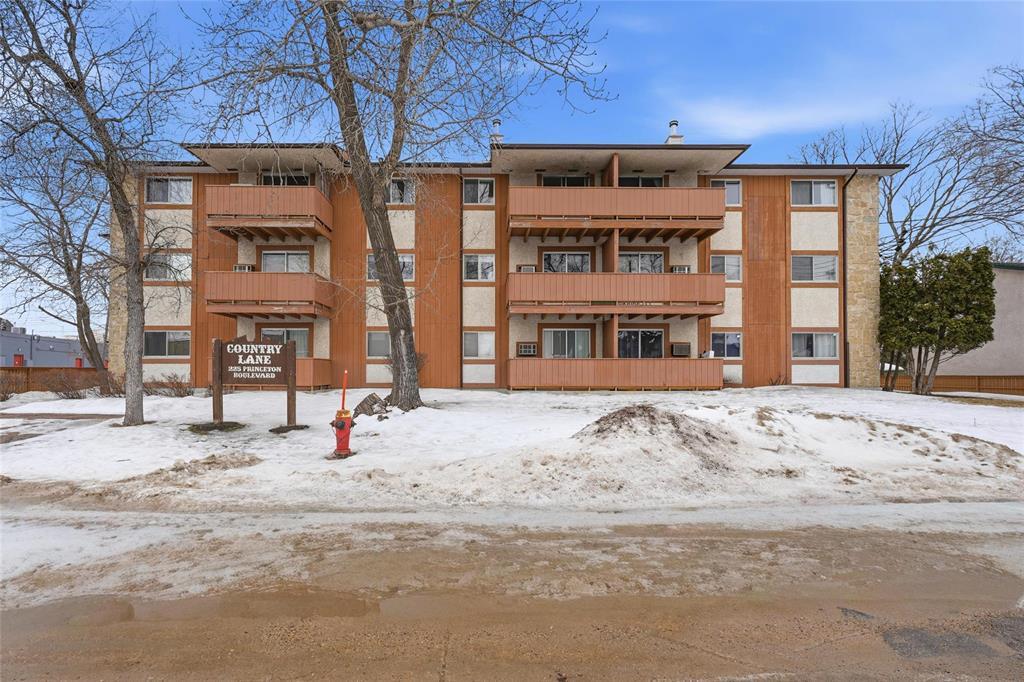 209 225 Princeton Boulevard Winnipeg Manitoba Canada Sale residential Mira Marion RE/MAX Performance Realty
