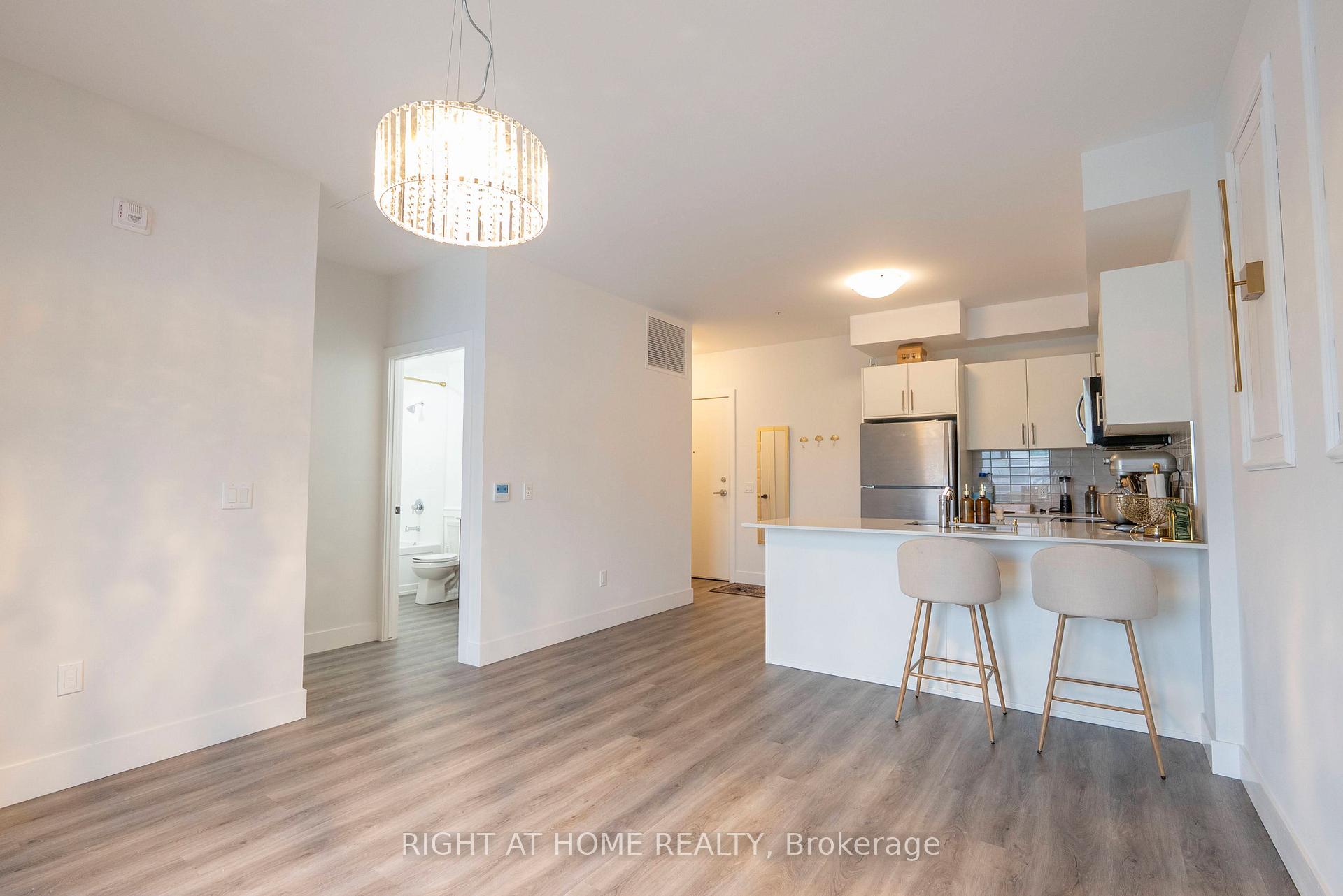 302 - 1000 Lackner Place Place E Kitchener Ontario Canada Rent residential Sherine Ishak Right at Home Realty, Brokerage*