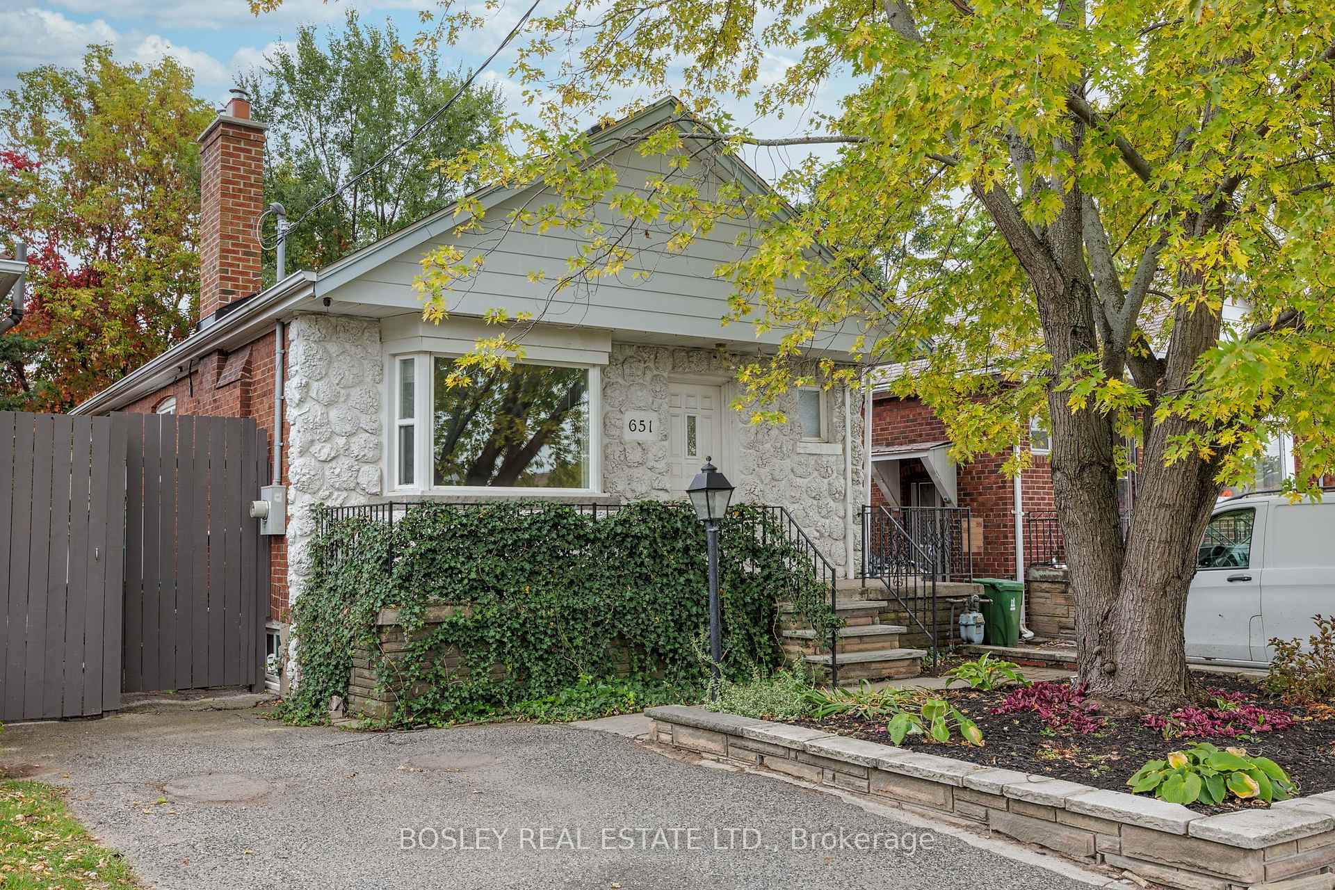 651 Cosburn Avenue Toronto Ontario Canada Sale residential Li Koo Bosley Real Estate Ltd., Brokerage*