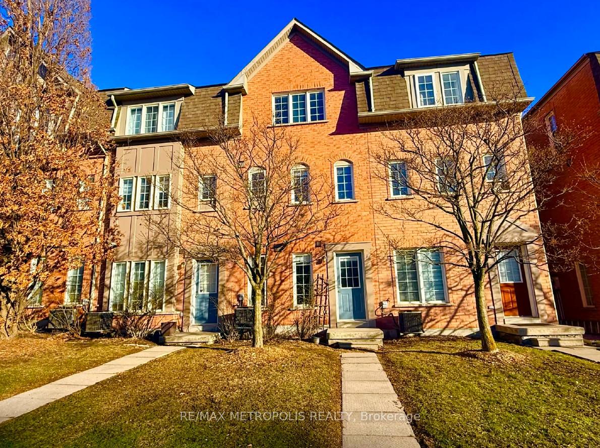 32 - 1100 Begley Street Pickering Ontario Canada Sale residential Dushan Nithiyanantham RE/MAX Metropolis Realty Brokerage*