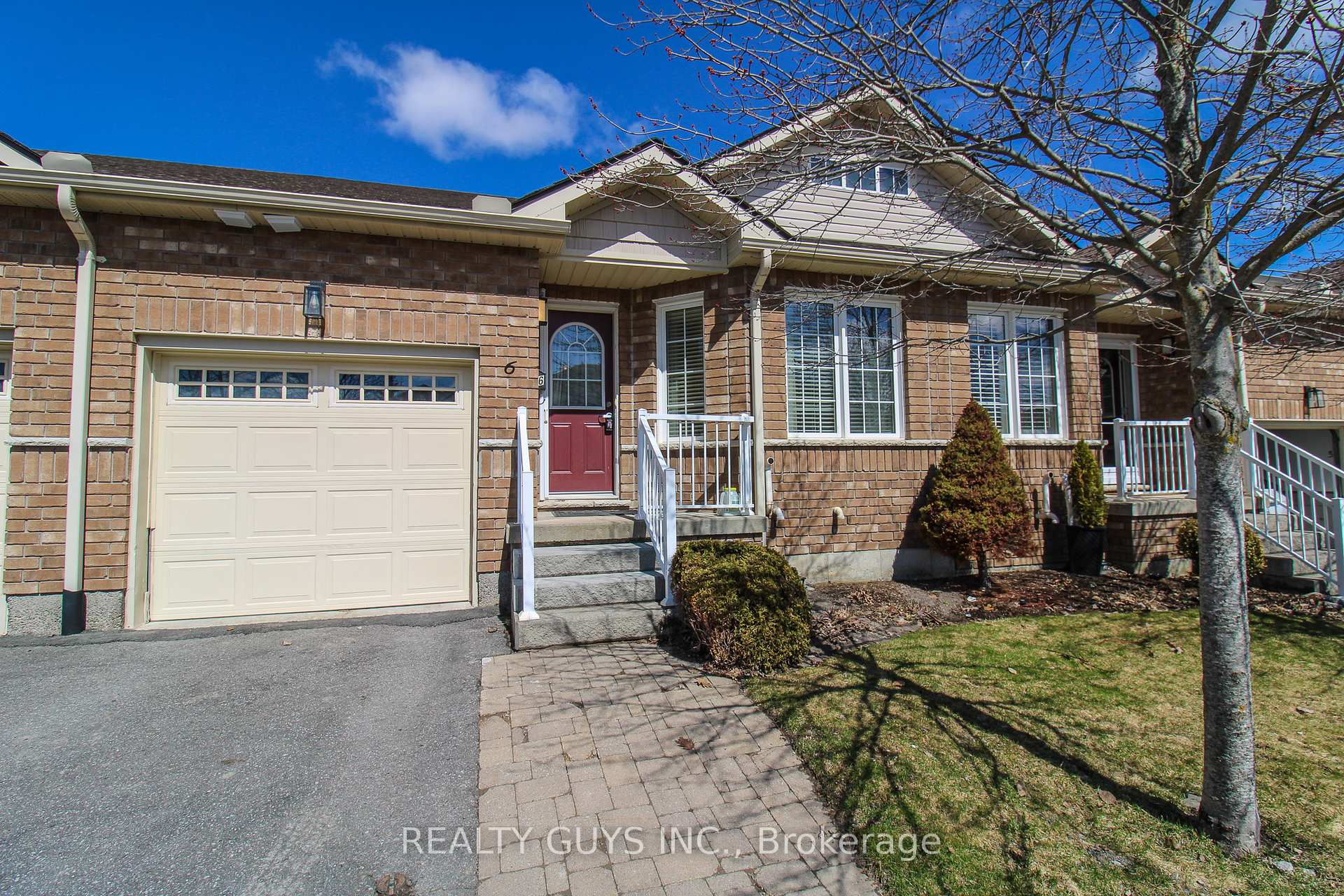 6 - 909 Wentworth Street Peterborough Ontario Canada Sale residential   HomeLife Preferred Realty Inc., Brokerage*