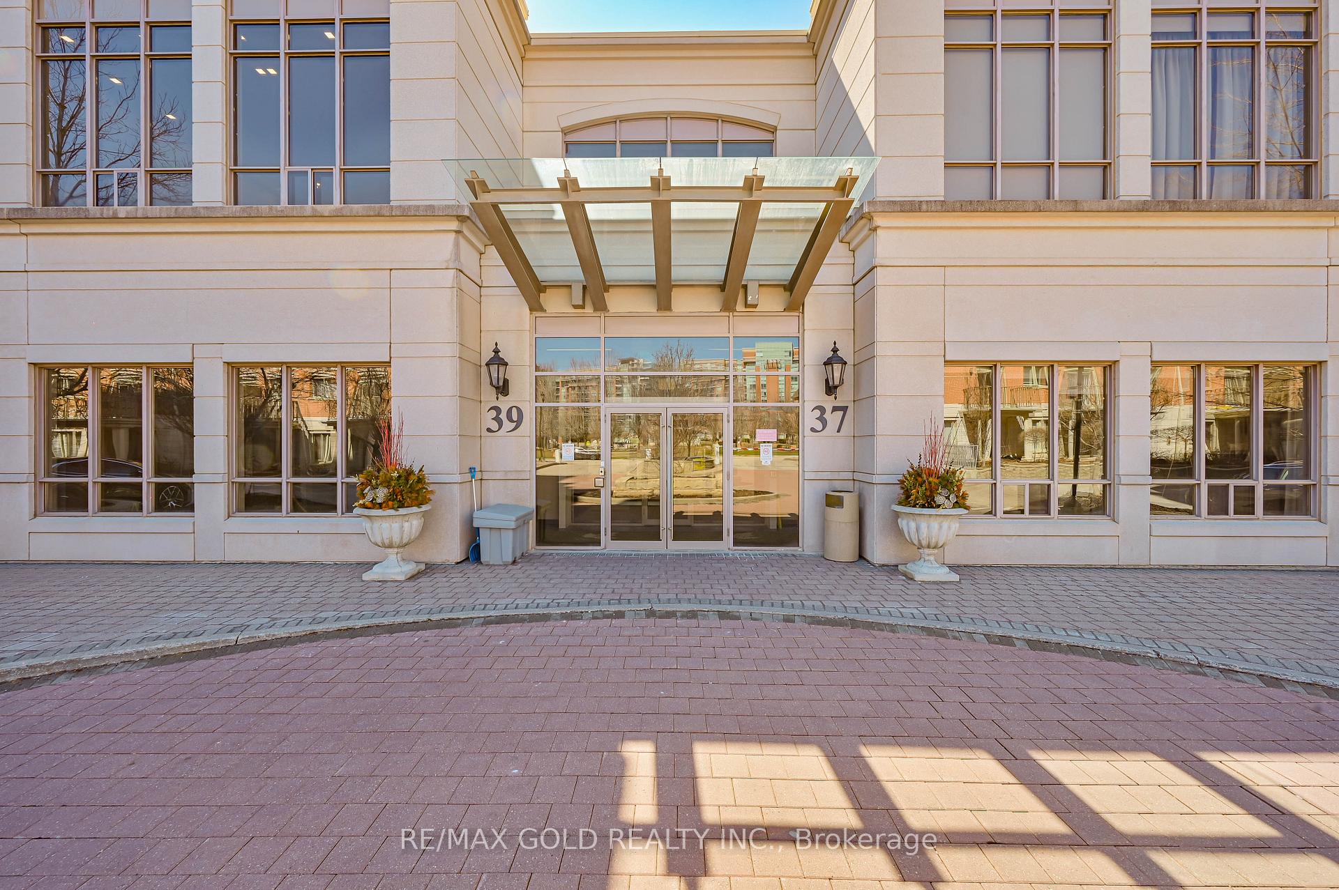 319 - 37 Galleria Parkway Markham Ontario Canada Sale residential   Realty Executives Group Ltd., Brokerage