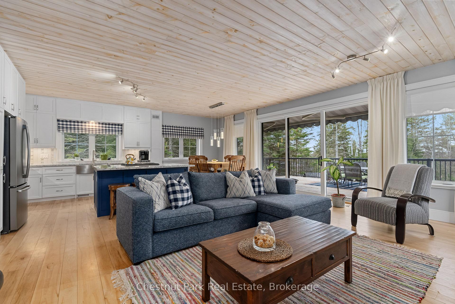3 Bedroom Single Family Home/House's Image 8