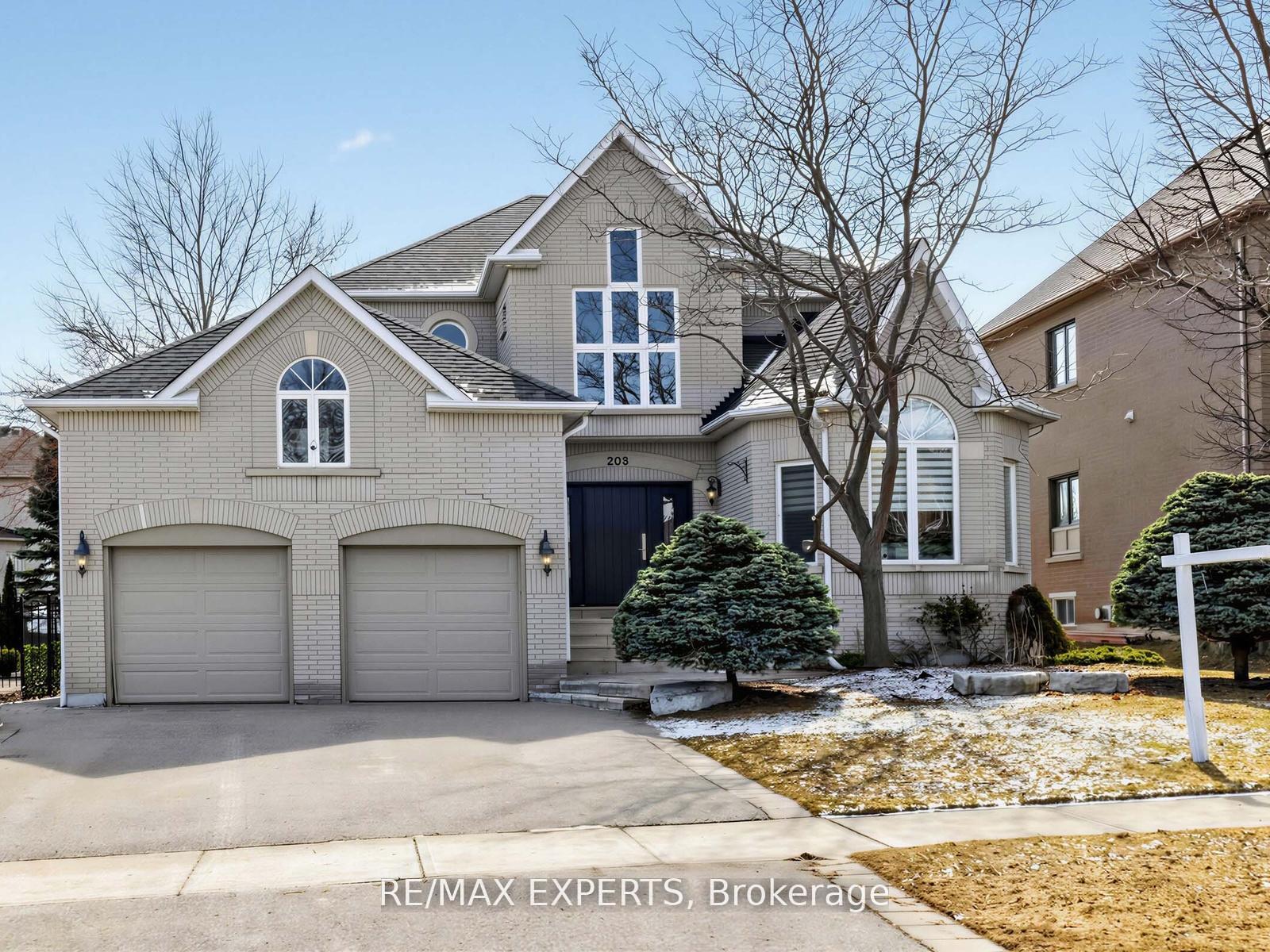 203 Thomson Creek Boulevard Vaughan Ontario Canada Sale residential Francesco De Dominicis Re/Max Experts, Brokerage*