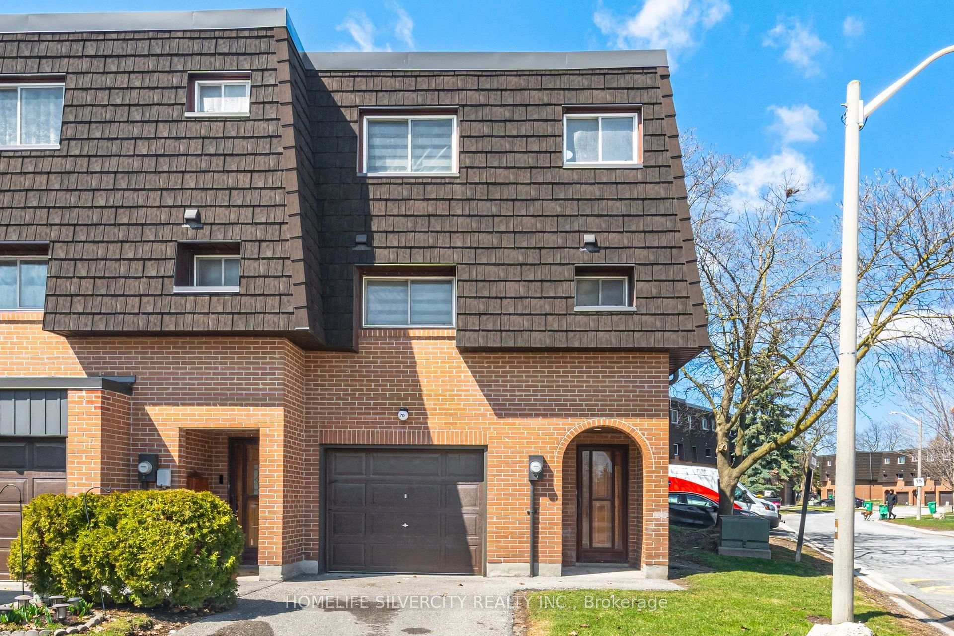 79 Darras Court Brampton Ontario Canada Sale residential Pardeep  Bajwa HomeLife Silvercity Realty Inc., Brokerage*