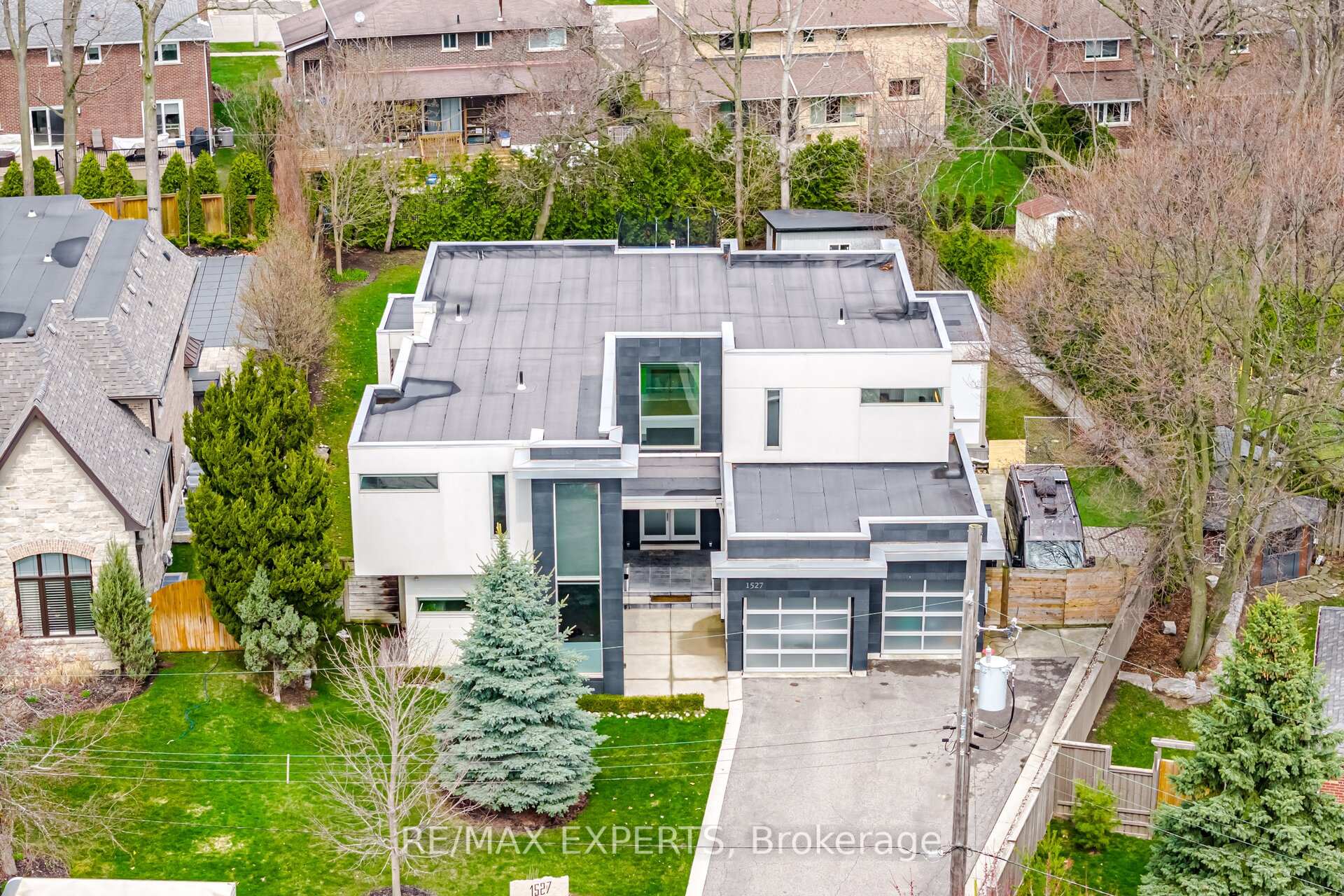 1527 Glenhill Crescent Mississauga Ontario Canada Sale residential Francesco De Dominicis Re/Max Experts, Brokerage*