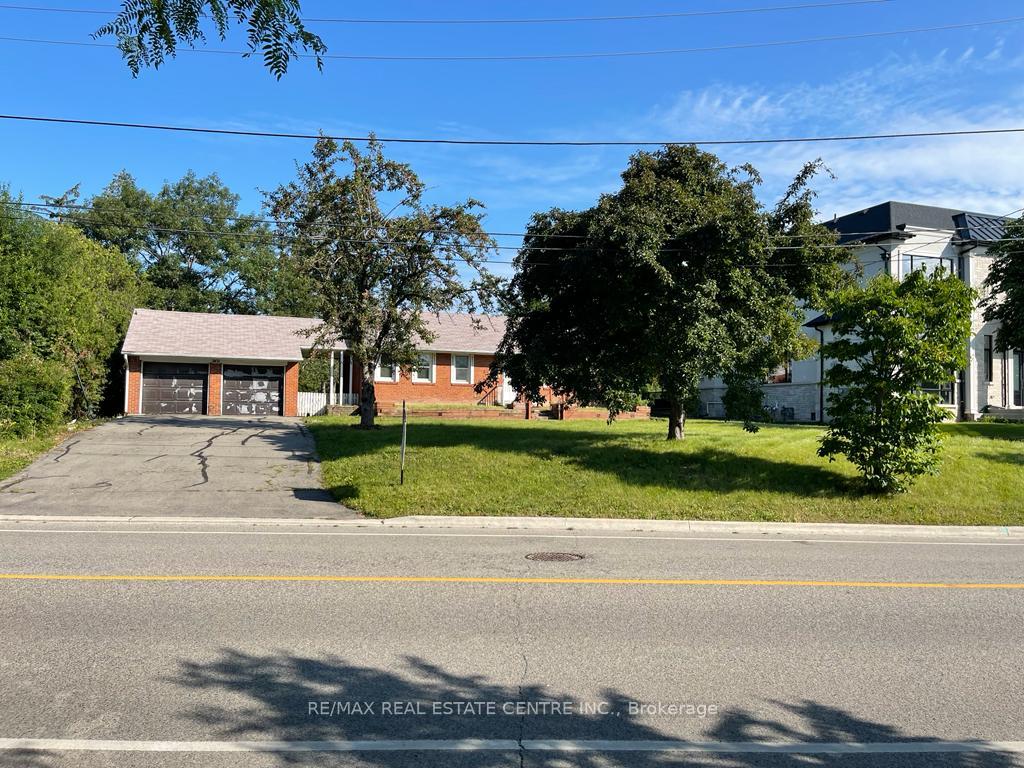 2431 Thorn Lodge Drive Mississauga Ontario Canada Sale residential Sachit Shetty RE/MAX Real Estate Centre Inc., Brokerage*