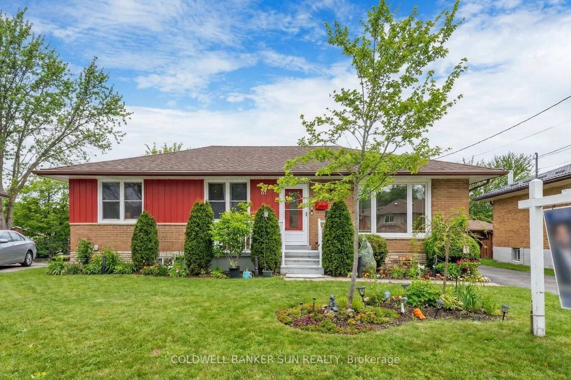 84 Dumbarton Street Guelph Ontario Canada Sale residential Sukhvir Sondh Coldwell Banker Sun Realty, Brokerage*