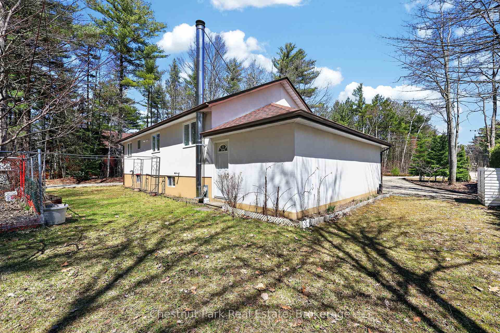 3 Bedroom Single Family Home/House's Image 31