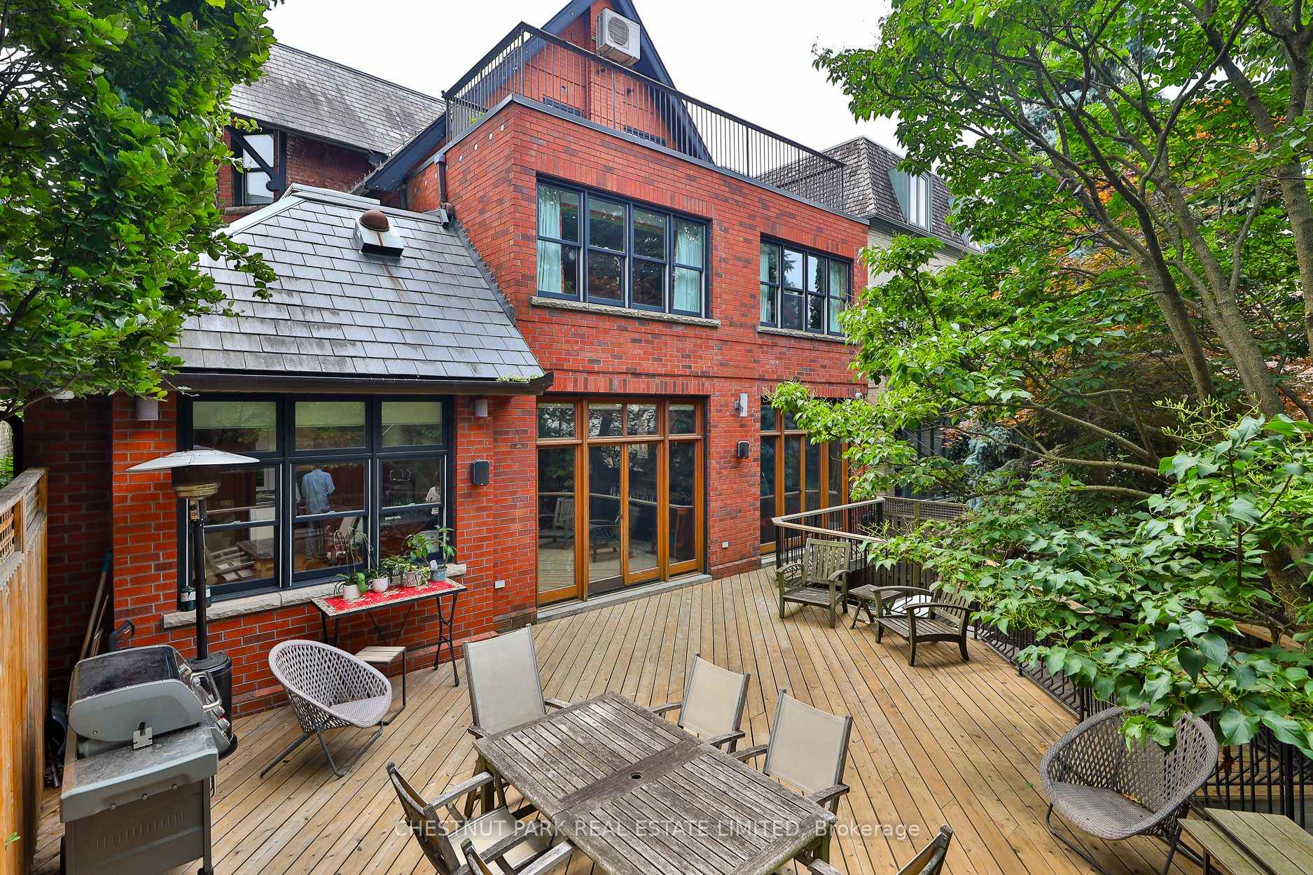 46 Lowther Avenue Toronto Ontario Canada Sale residential Chris Killam CHESTNUT PARK REAL ESTATE LIMITED BROKERAGE*