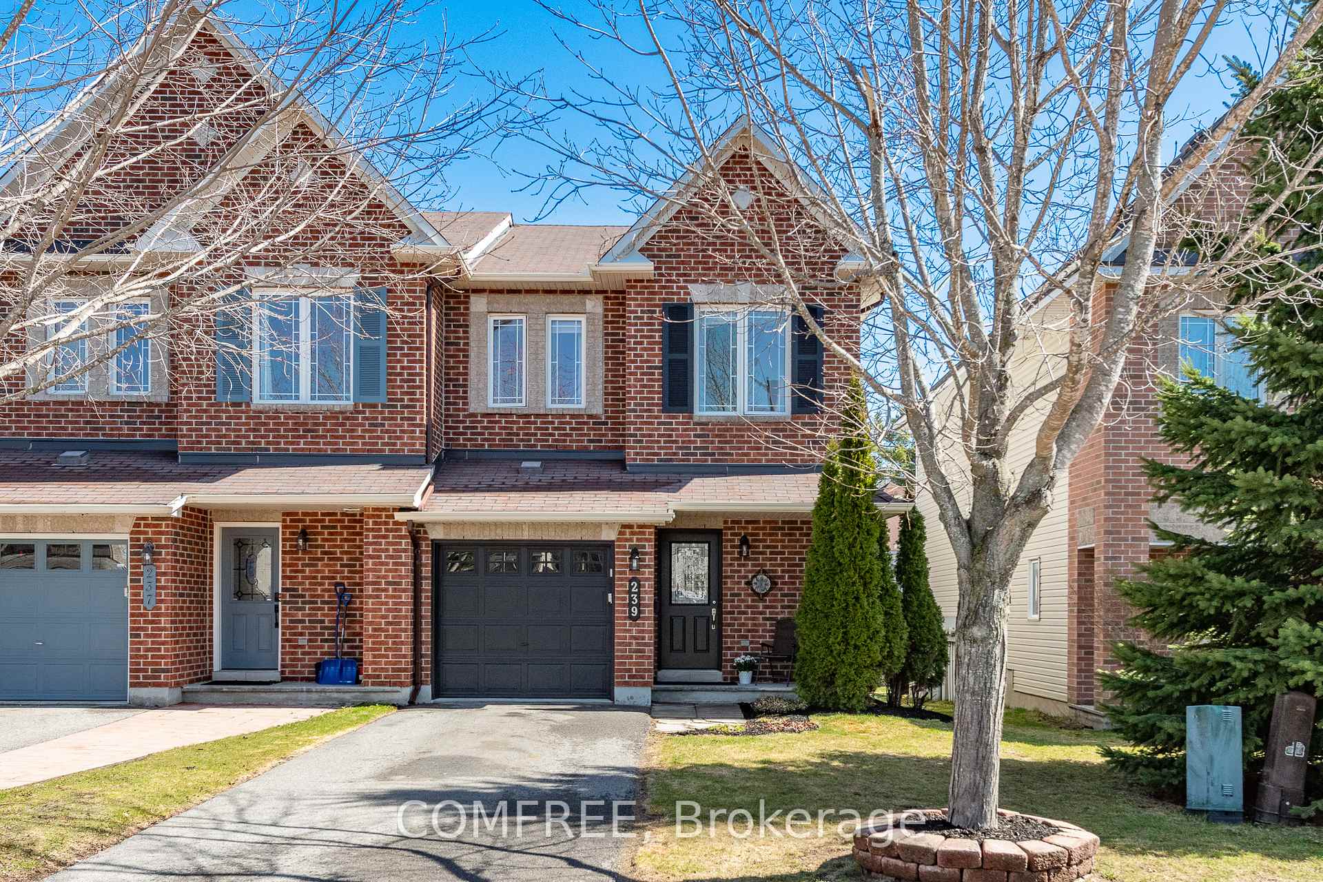 239 Hunterbrook Street Ottawa Ontario Canada Sale residential Darren Villeneuve SOLID ROCK REALTY Brokerage*