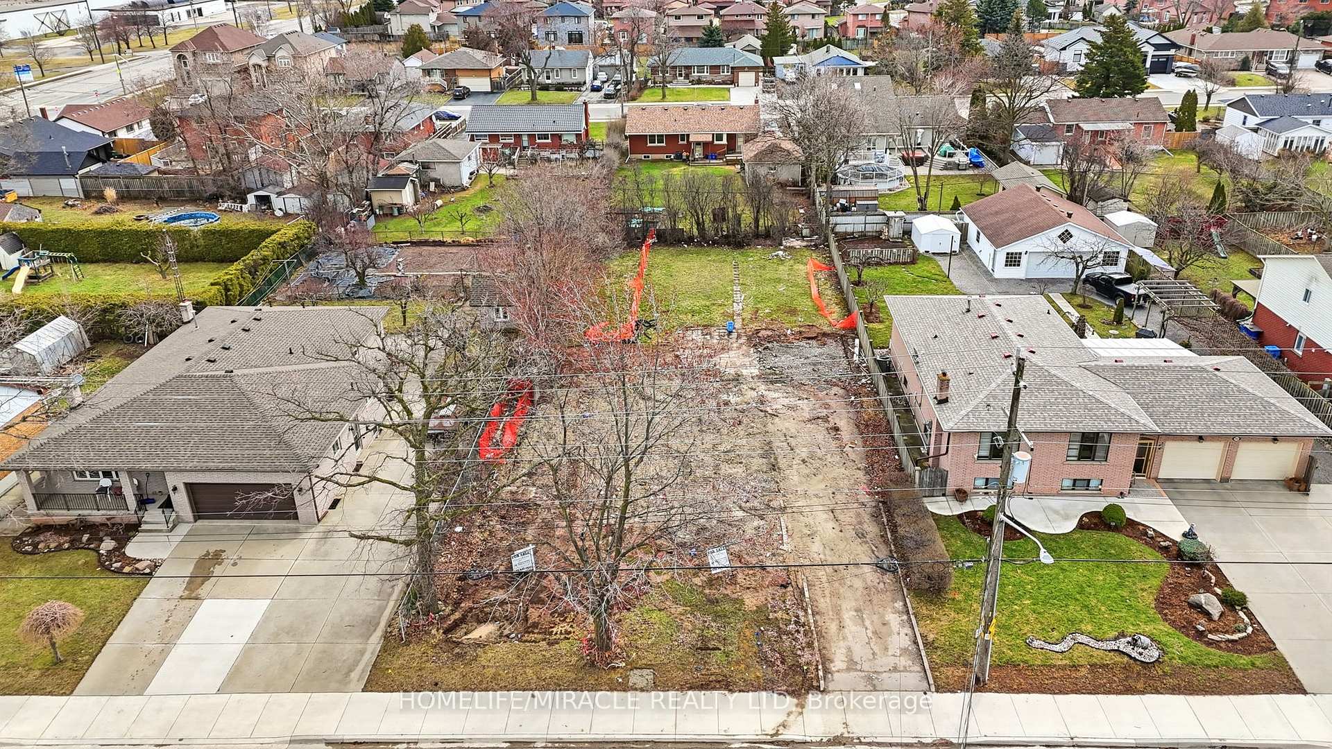 Part 1 - 290 Dewitt Road Hamilton Ontario Canada Sale residential Monika Vaid RE/MAX GOLD REALTY INC.
