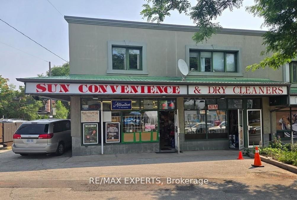 23 Scarlett Road Toronto Ontario Canada Lease commercial Francesco De Dominicis Re/Max Experts, Brokerage*