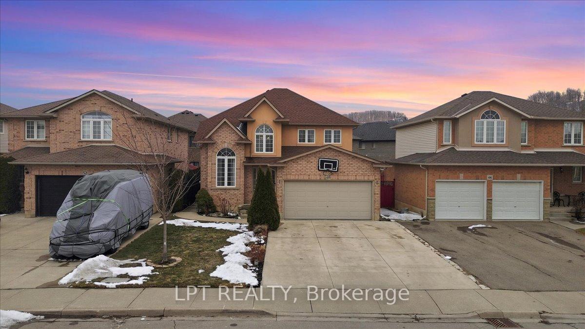 48 Nashville Circle Hamilton Ontario Canada Sale residential Svetlana Khmelyova HomeLife Professionals Realty Inc., Brokerage*