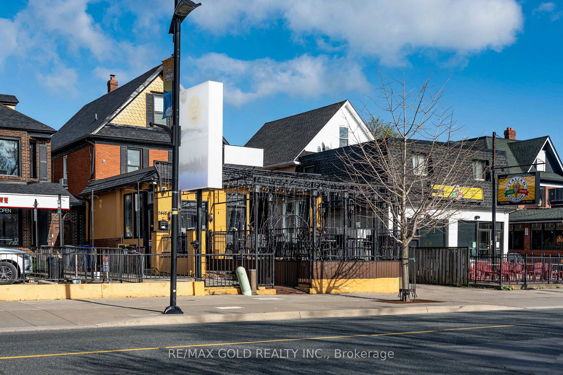 5448 Victoria Avenue Niagara Falls Ontario Canada Sale commercial Menjit Cheema RE/MAX Gold Realty Inc., Brokerage *