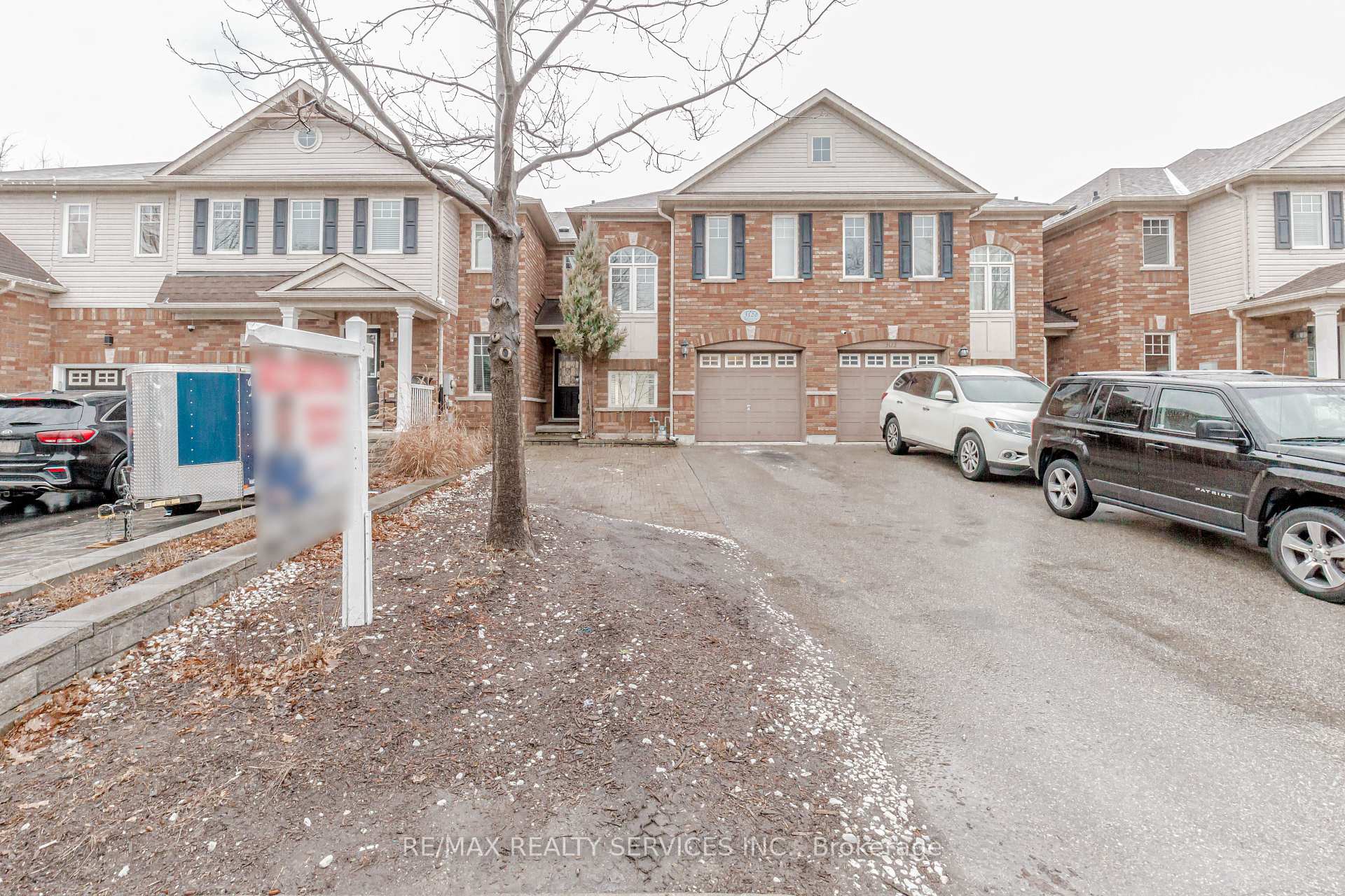 3120 Highbourne Crescent Oakville Ontario Canada Sale residential Harpreet Dhillon RE/MAX Realty Services Inc., Brokerage*