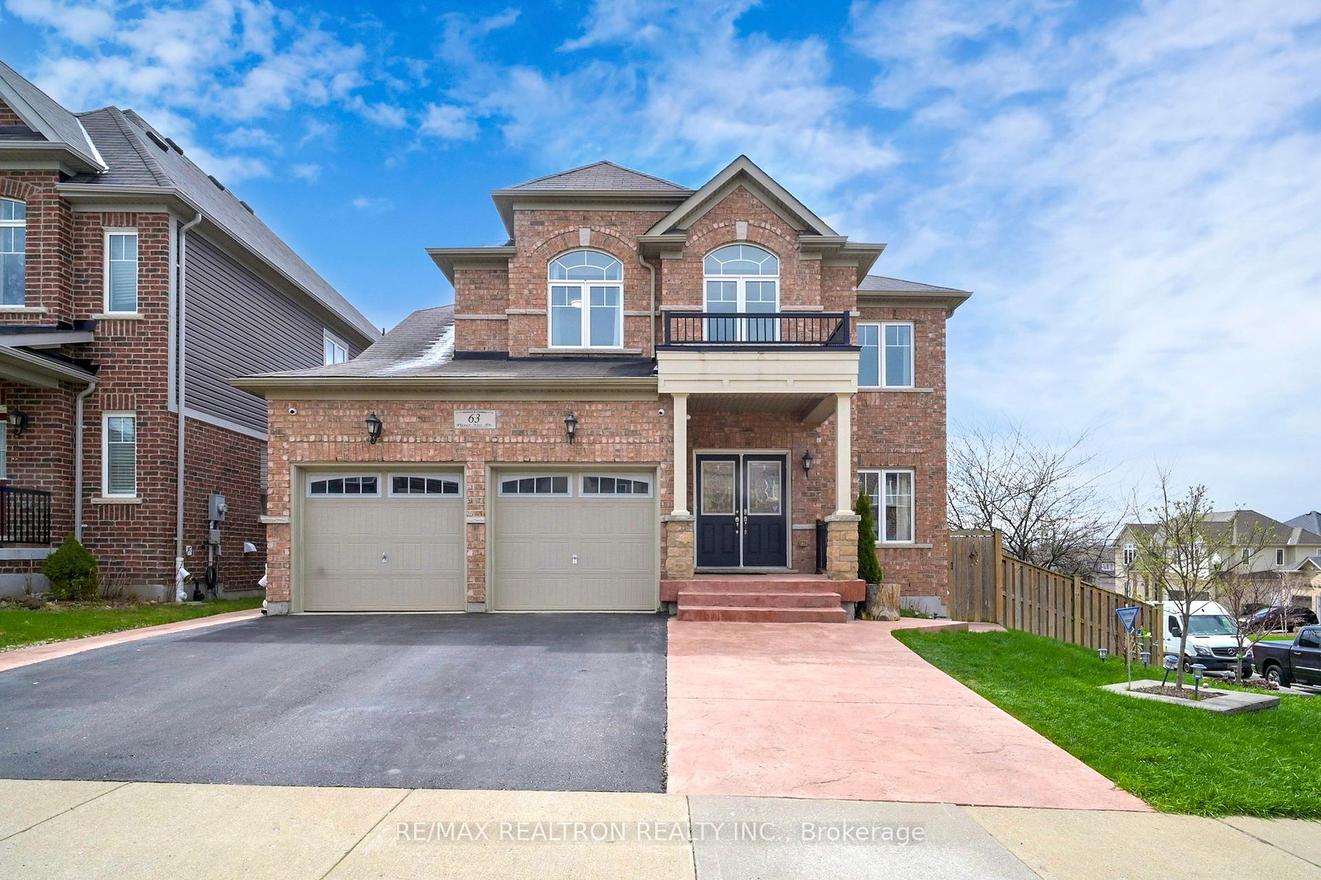 63 Pieter Vos Drive Kitchener Ontario Canada Sale residential Eva Munch RE/MAX Twin City Realty Inc., Brokerage*