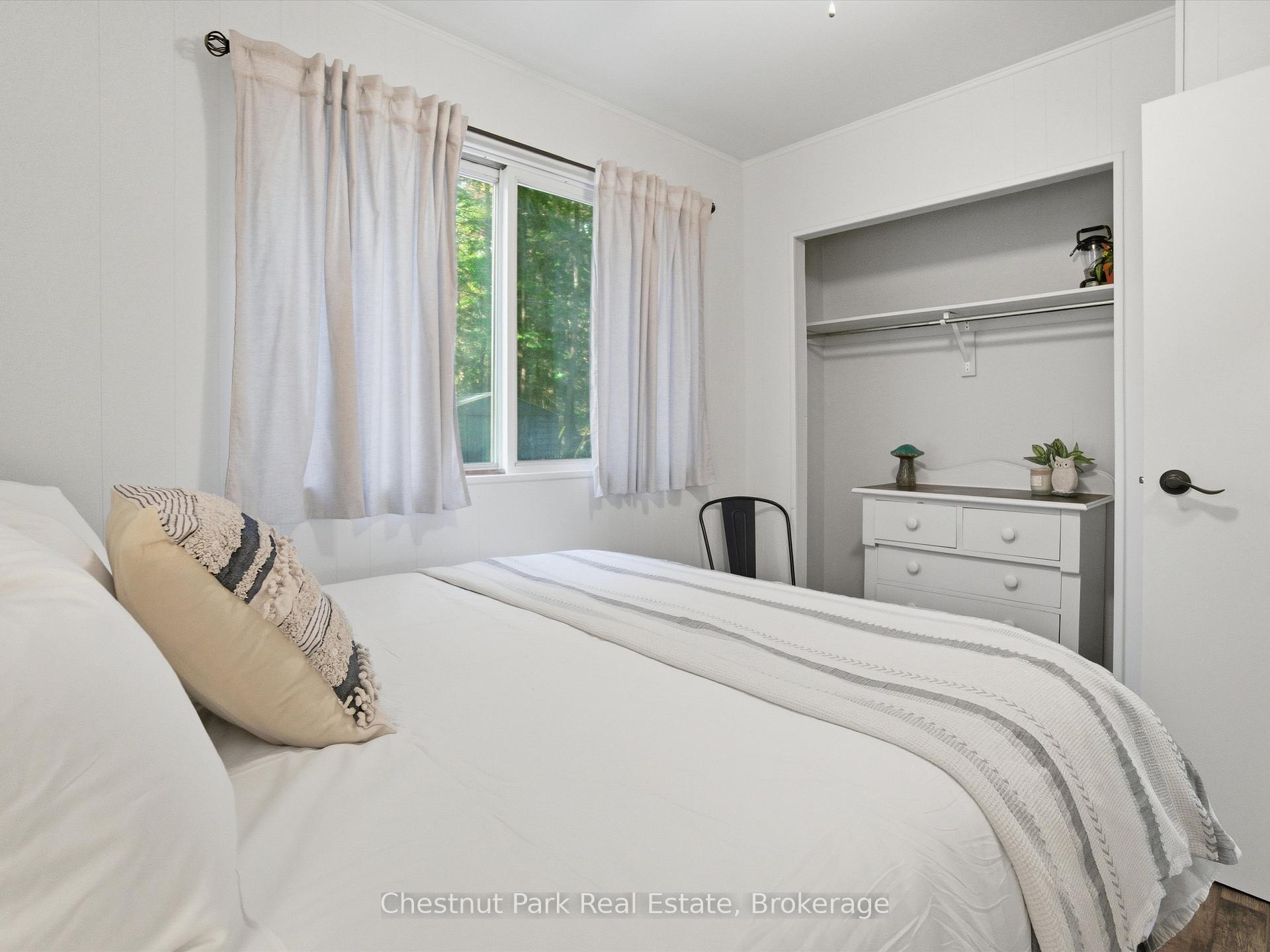 3 Bedroom Single Family Home/House's Image 14