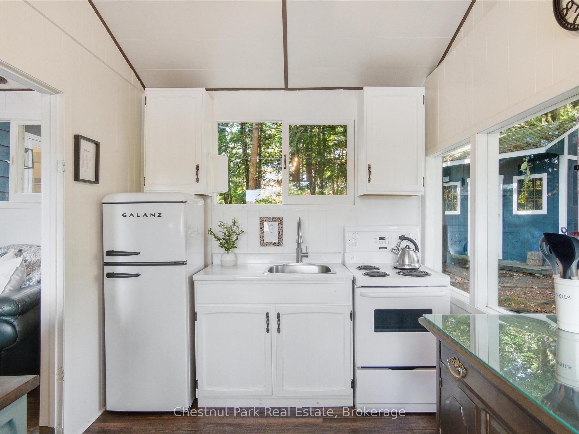 3 Bedroom Single Family Home/House's Image 6