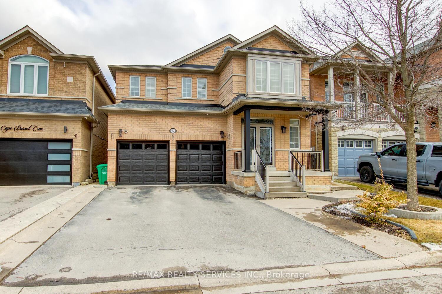 47 Cape Dorset Crescent Brampton Ontario Canada Sale residential LARRY PERSAUD RE/MAX Realty Services Inc., Brokerage*